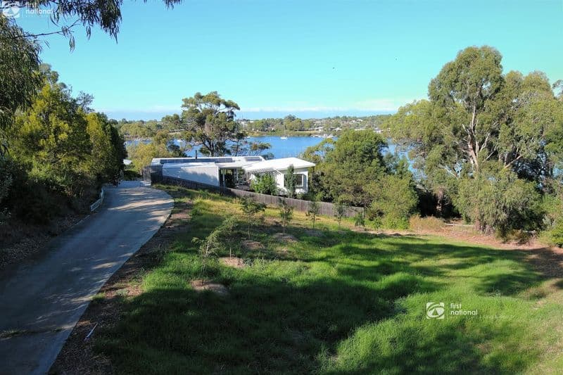 1/139 Newlands Drive, Paynesville, VIC 3880, Paynesville - Thumbnail 3