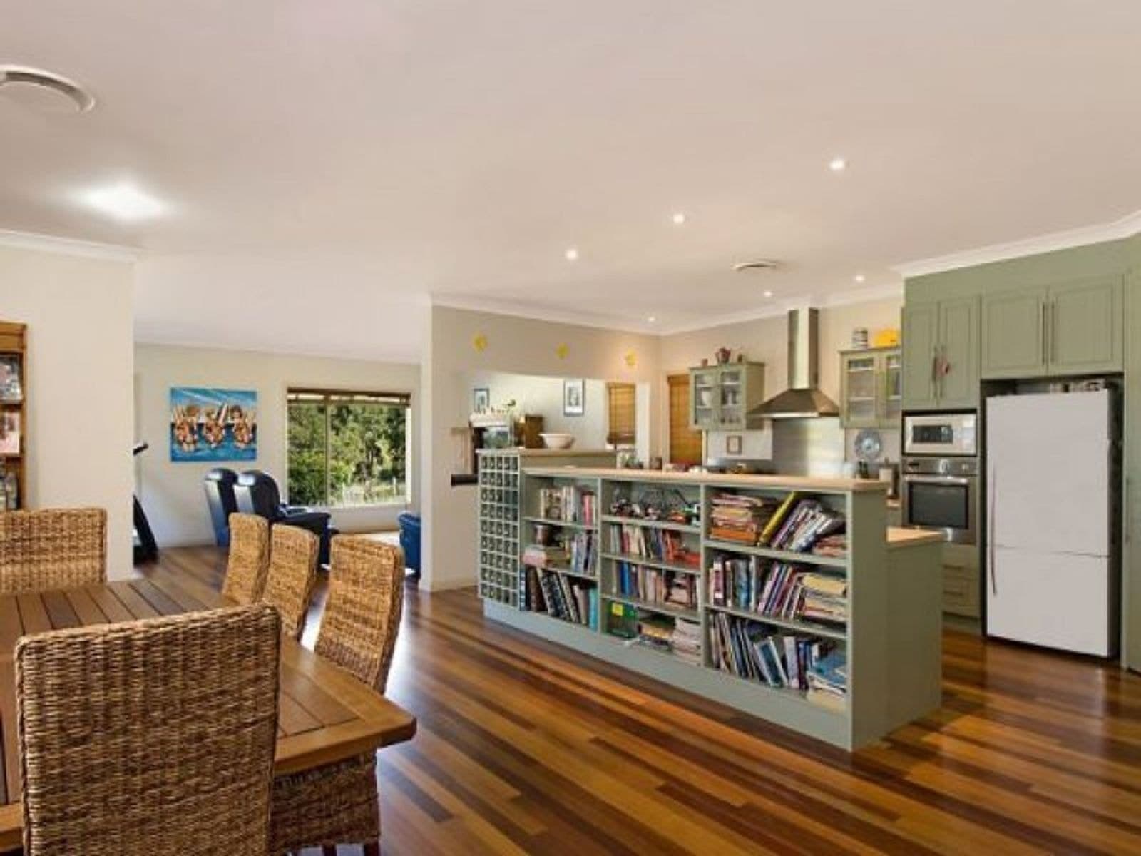 12 Camille Court, Spring Grove - Thumbnail 5