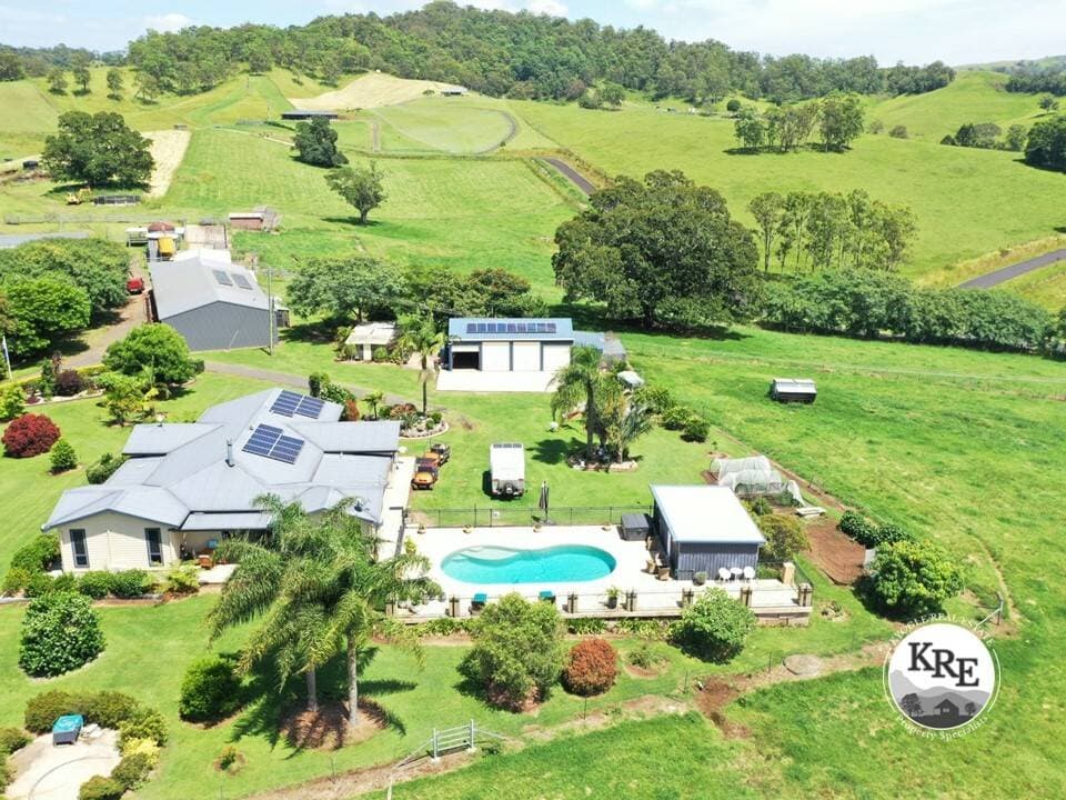 739 Collins Creek Road, Fawcetts Plain - Image 1