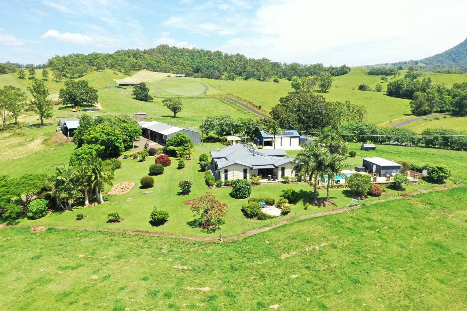 739 Collins Creek Road, Fawcetts Plain - Thumbnail 2