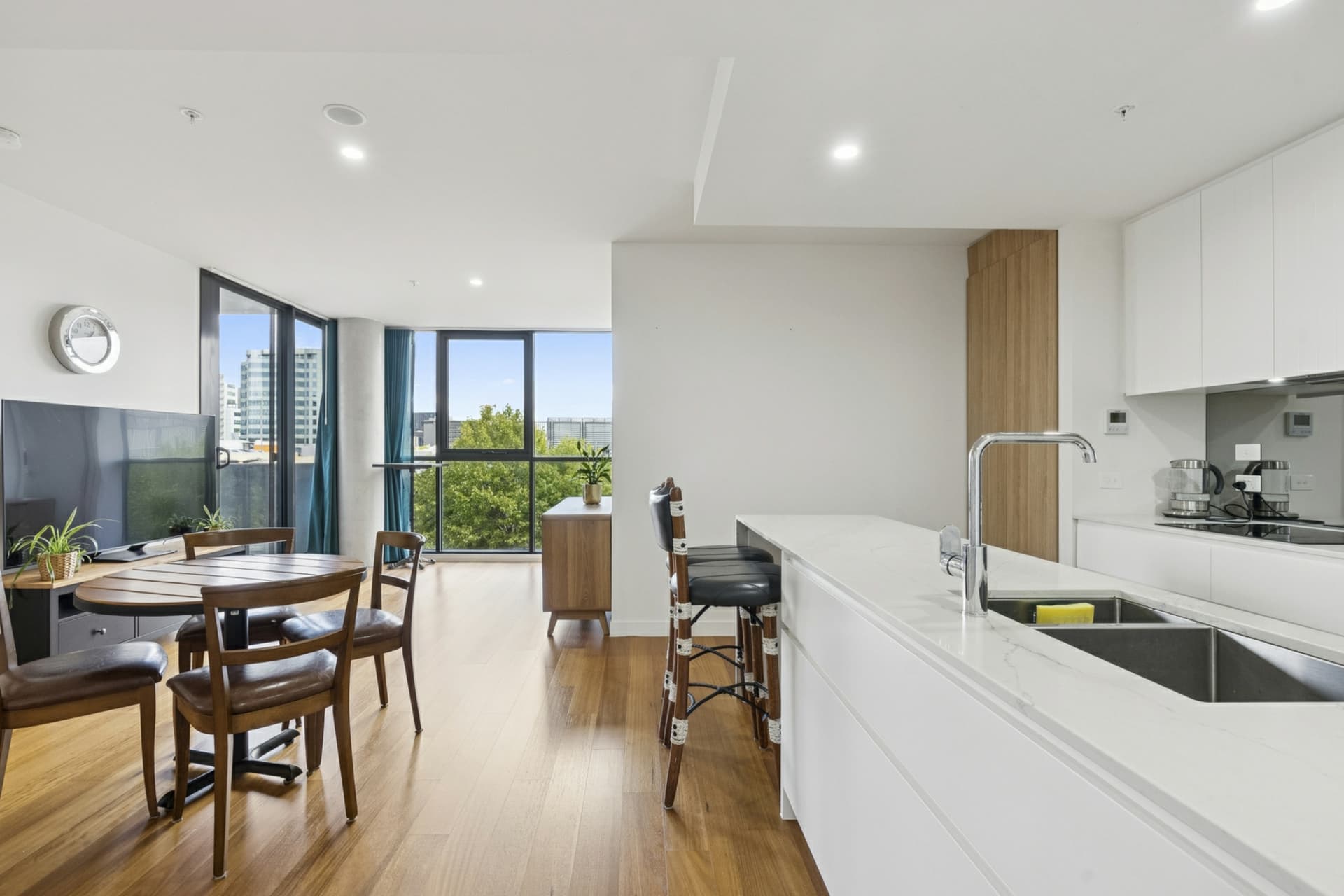 320/45 Ainslie Avenue, Braddon, Braddon - Image 1