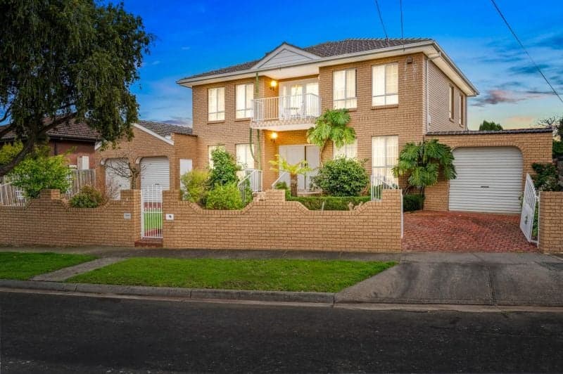 21 Sherwood Drive, Thomastown, Thomastown - Image 1