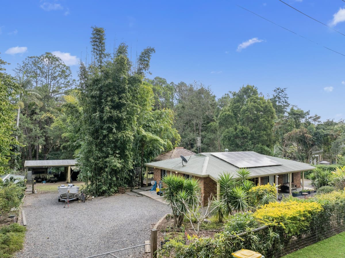 22 Bruce Parade, GLASS HOUSE MOUNTAINS QLD 4518, Glass House Mountains - Thumbnail 4