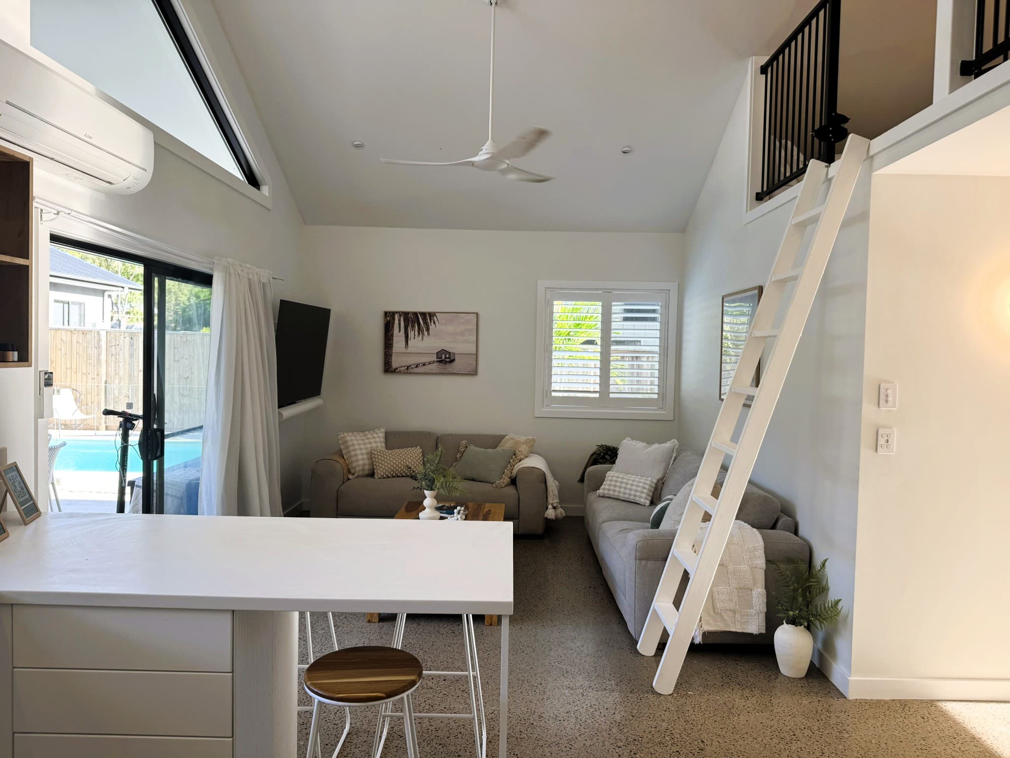 1 Bluejeep Court, Horseshoe Bay, Horseshoe Bay - Thumbnail 3
