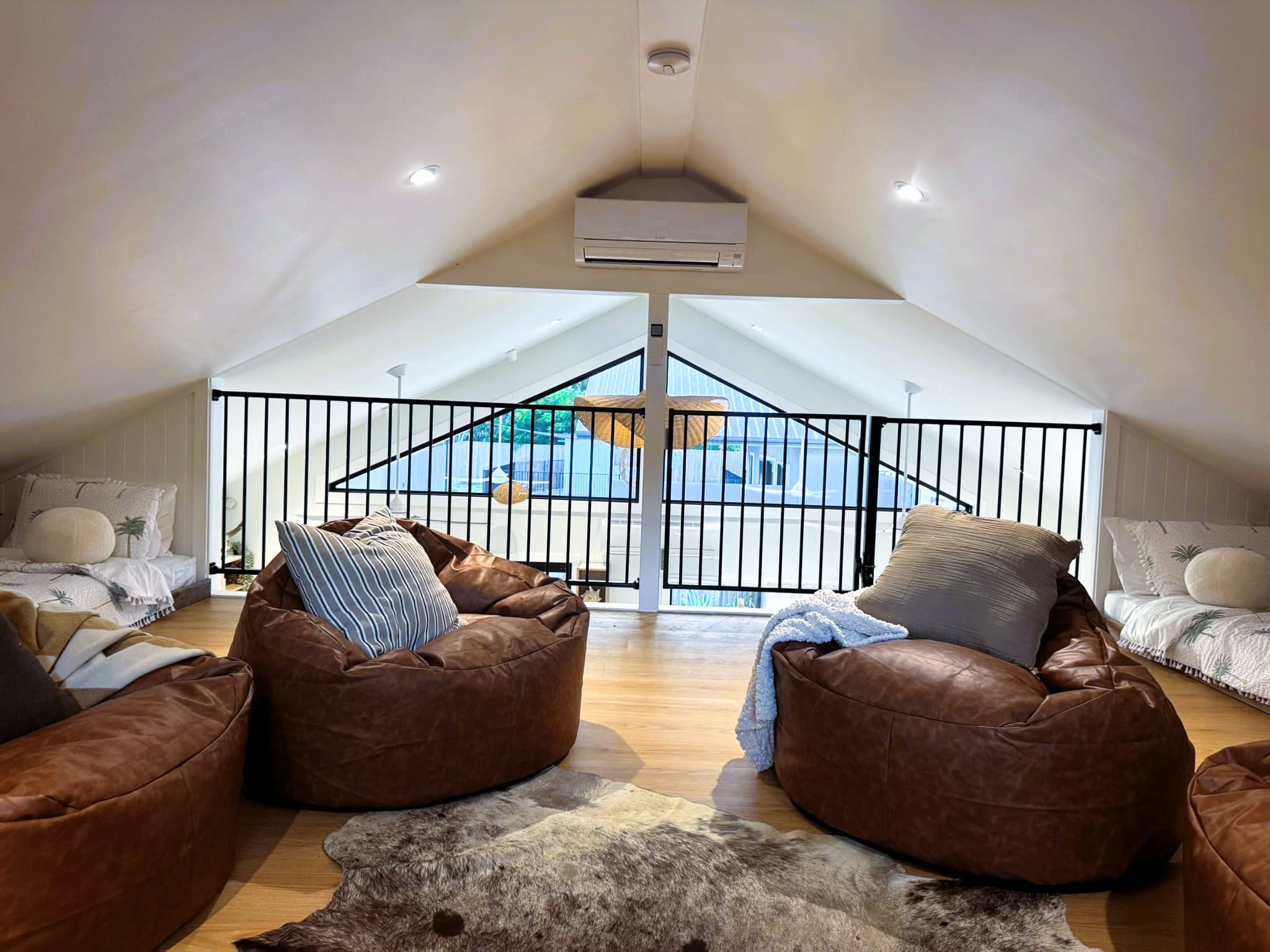 1 Bluejeep Court, Horseshoe Bay, Horseshoe Bay - Thumbnail 8