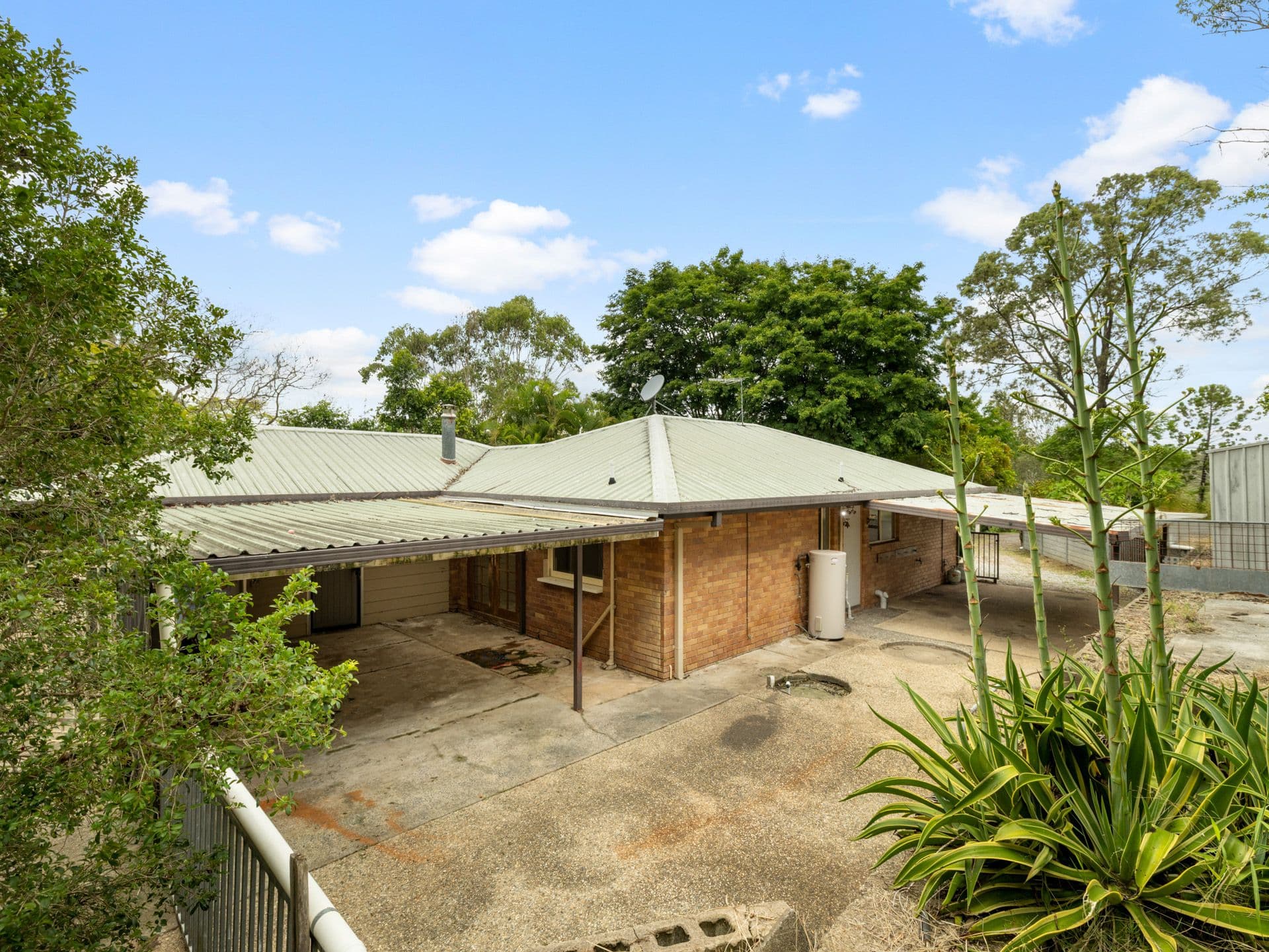 128 Fiona Street, Bellbird Park QLD 4300, Bellbird Park - Thumbnail 2