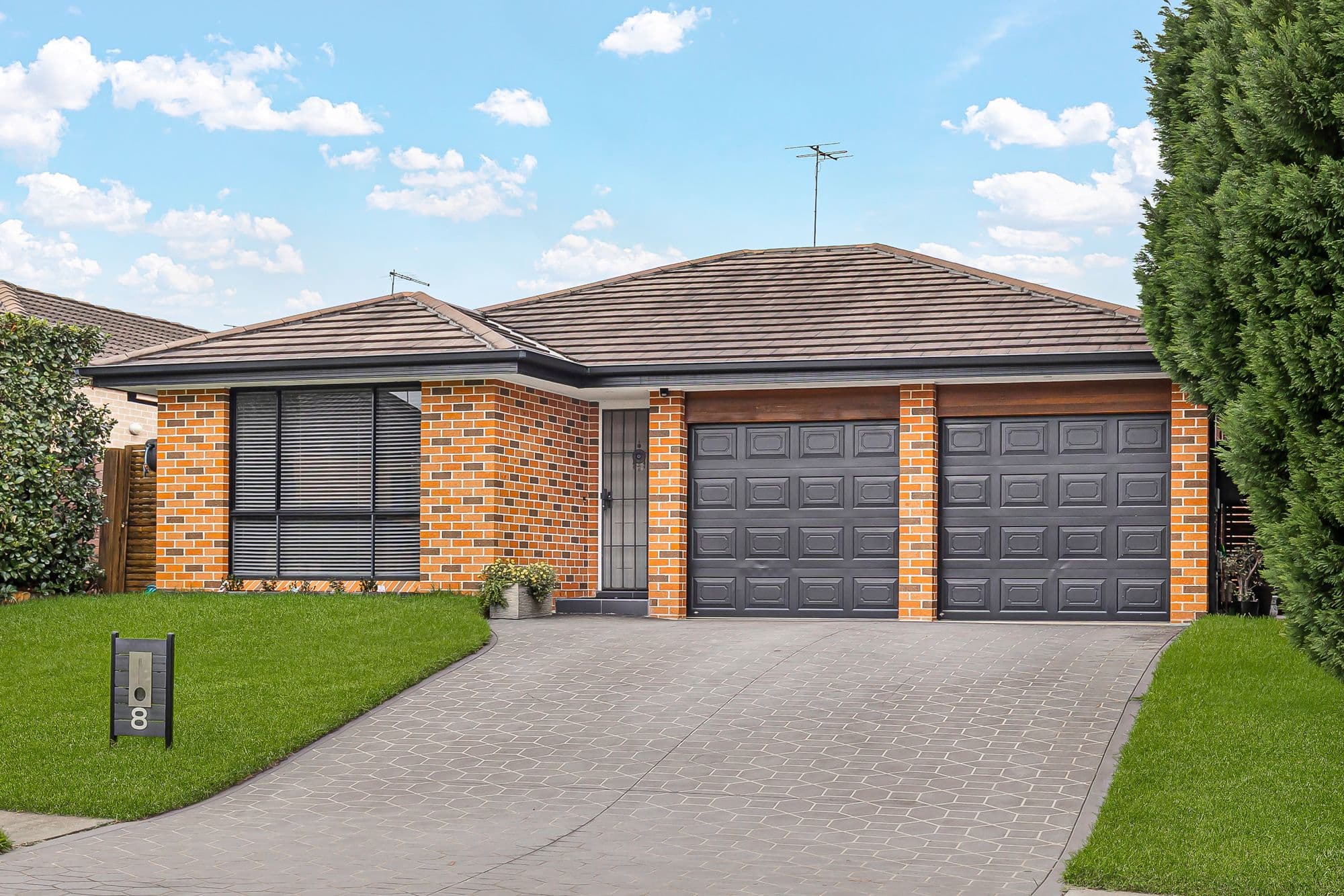 8 Deneden Avenue, Kellyville Ridge NSW 2155, Kellyville Ridge - Thumbnail 2