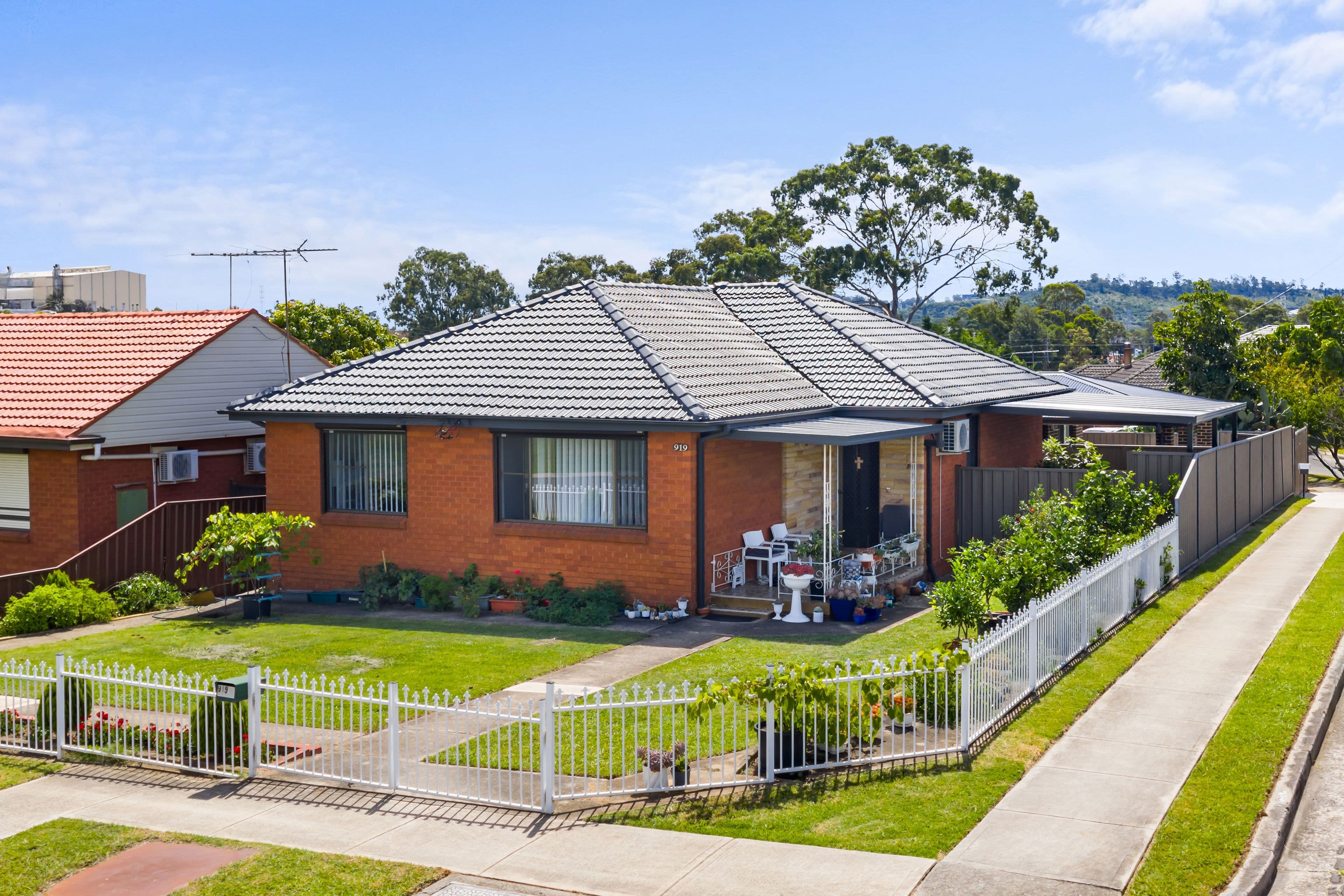919 & 919A The Horsley Drive, Smithfield NSW 2164, Smithfield - Thumbnail 2