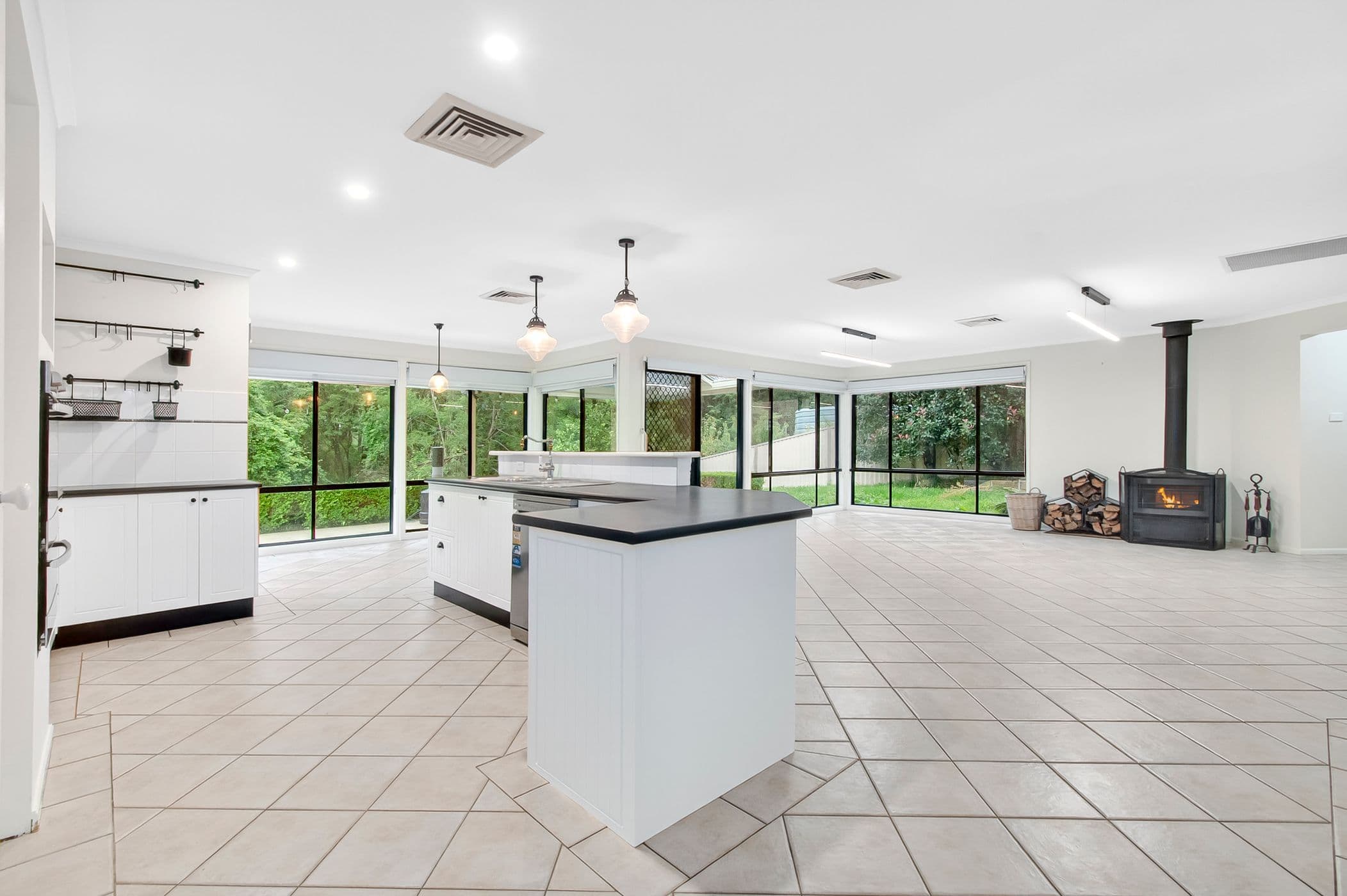 6 Coach House Road, Kurrajong Heights NSW 2758, Kurrajong Heights - Thumbnail 3