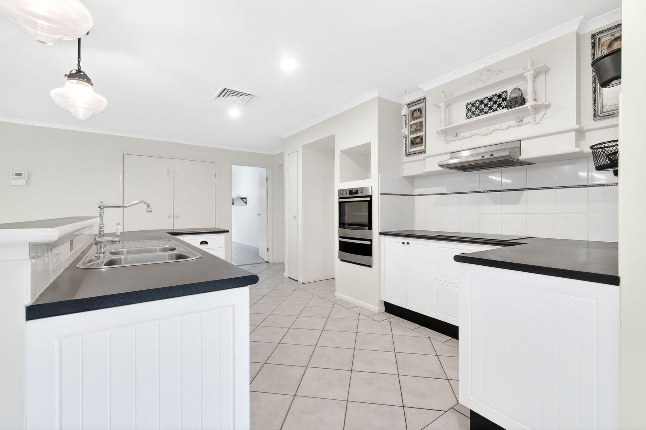 6 Coach House Road, Kurrajong Heights NSW 2758, Kurrajong Heights - Thumbnail 4