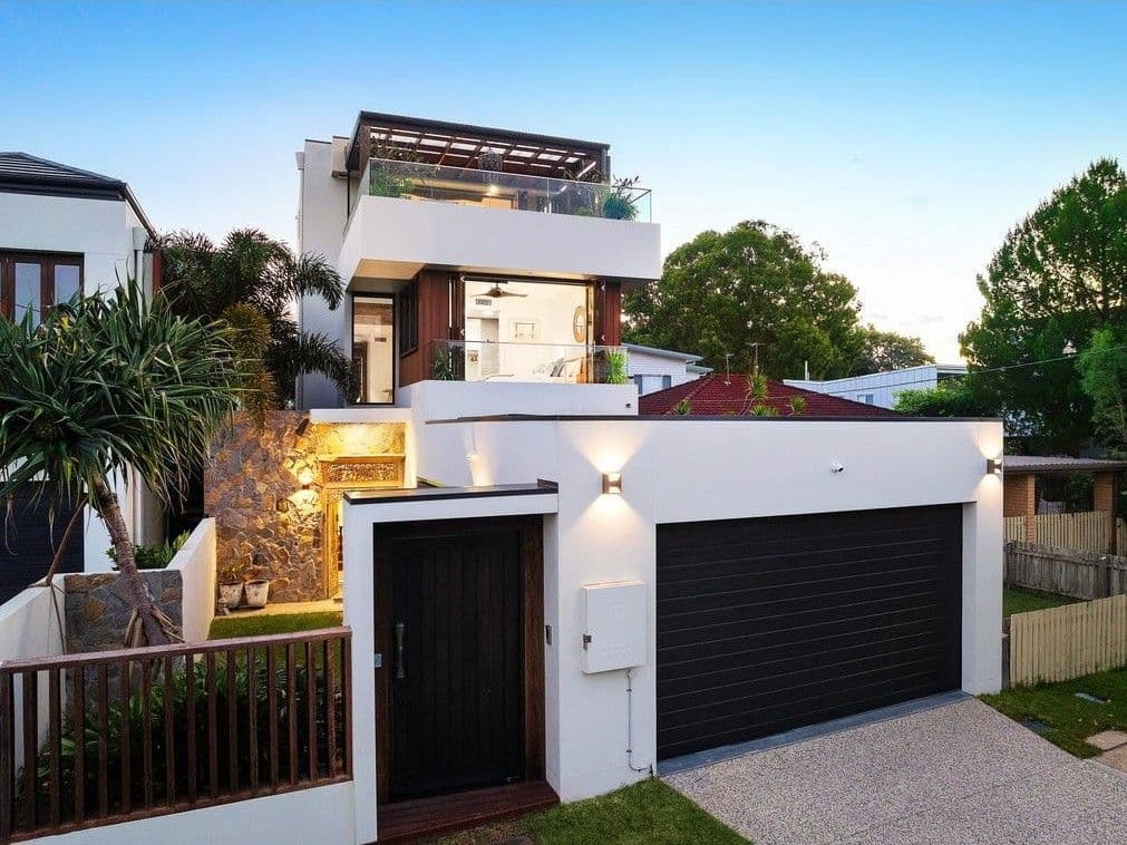 28 Evandale Crescent, Miami QLD 4220, Miami - Image 1