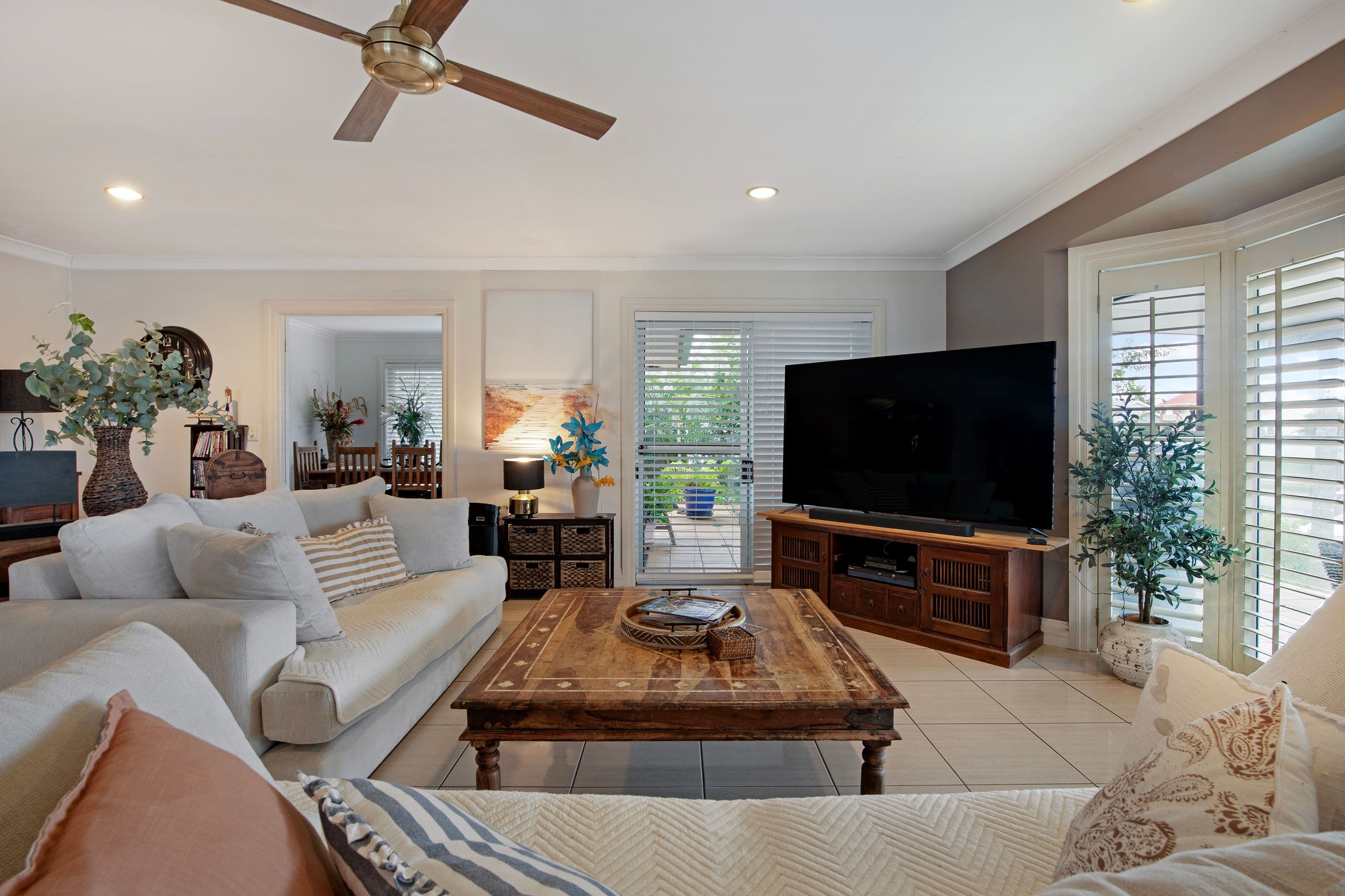 5 Drayton Terrace, Mermaid Waters QLD 4218, Mermaid Waters - Thumbnail 3