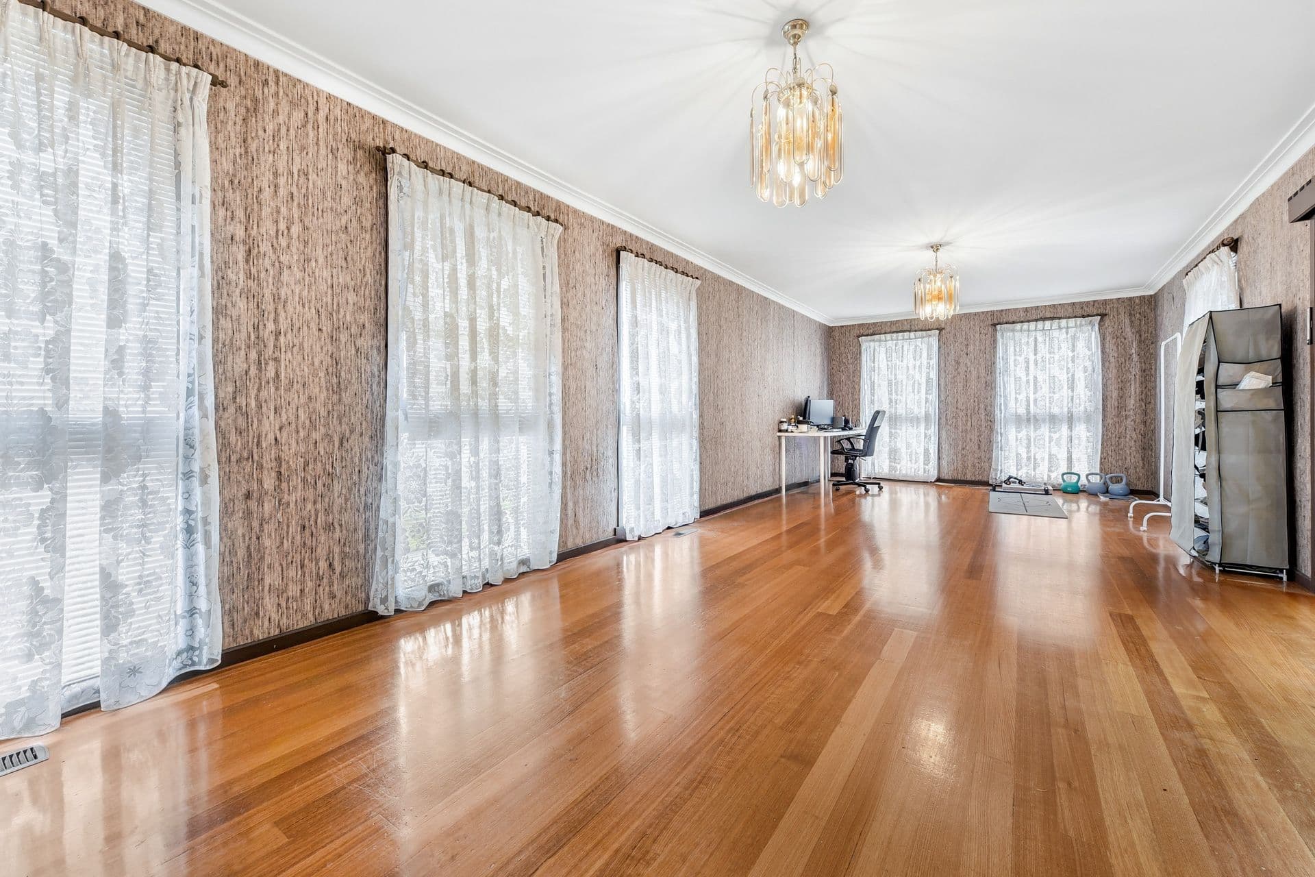 5 Swift Drive, Glen Waverley VIC 3150, Glen Waverley - Thumbnail 3