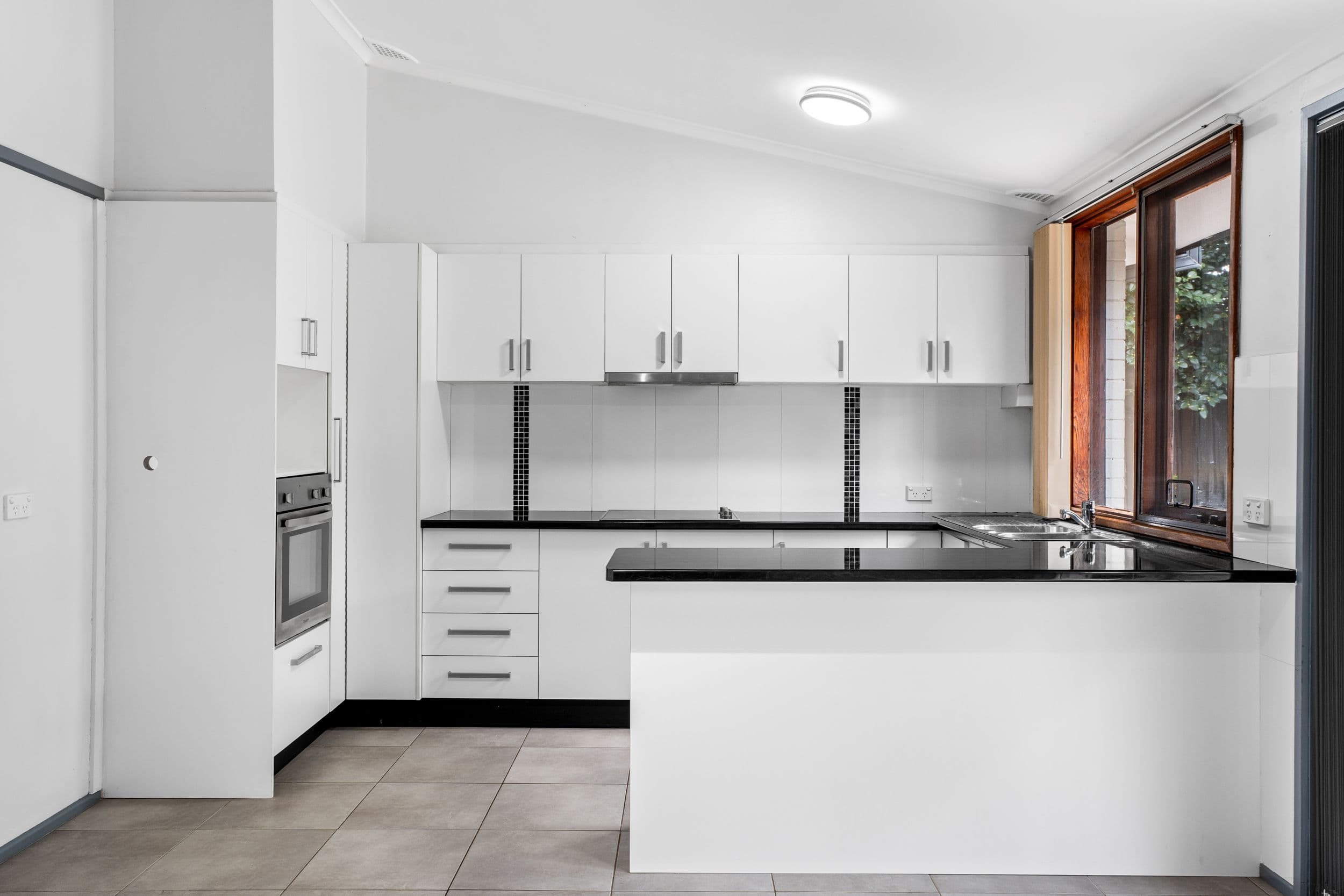 43 Robert Street, Penrith NSW 2750, Penrith - Thumbnail 2