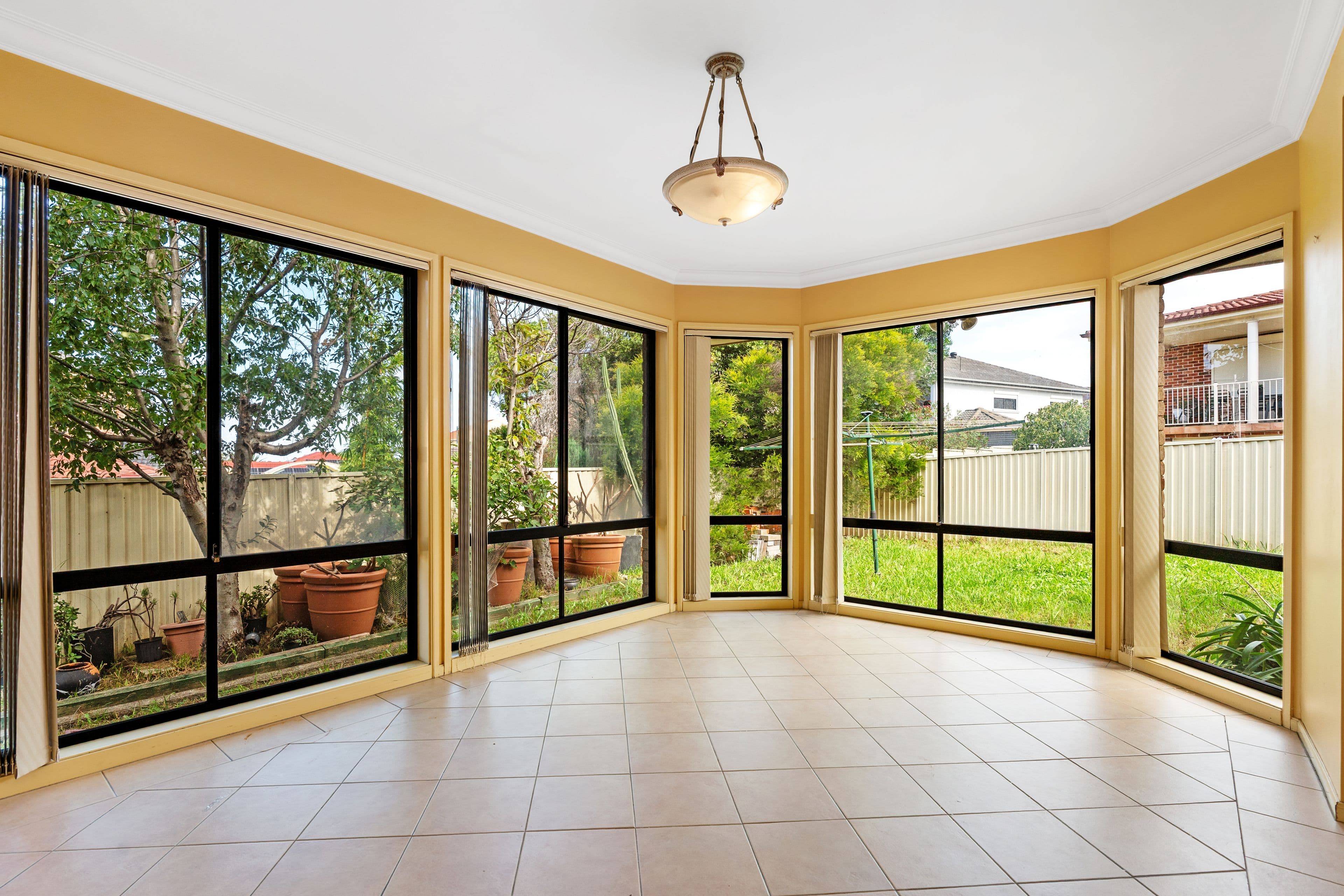2 Saltbush Place, Bossley Park NSW 2176, Bossley Park - Thumbnail 6