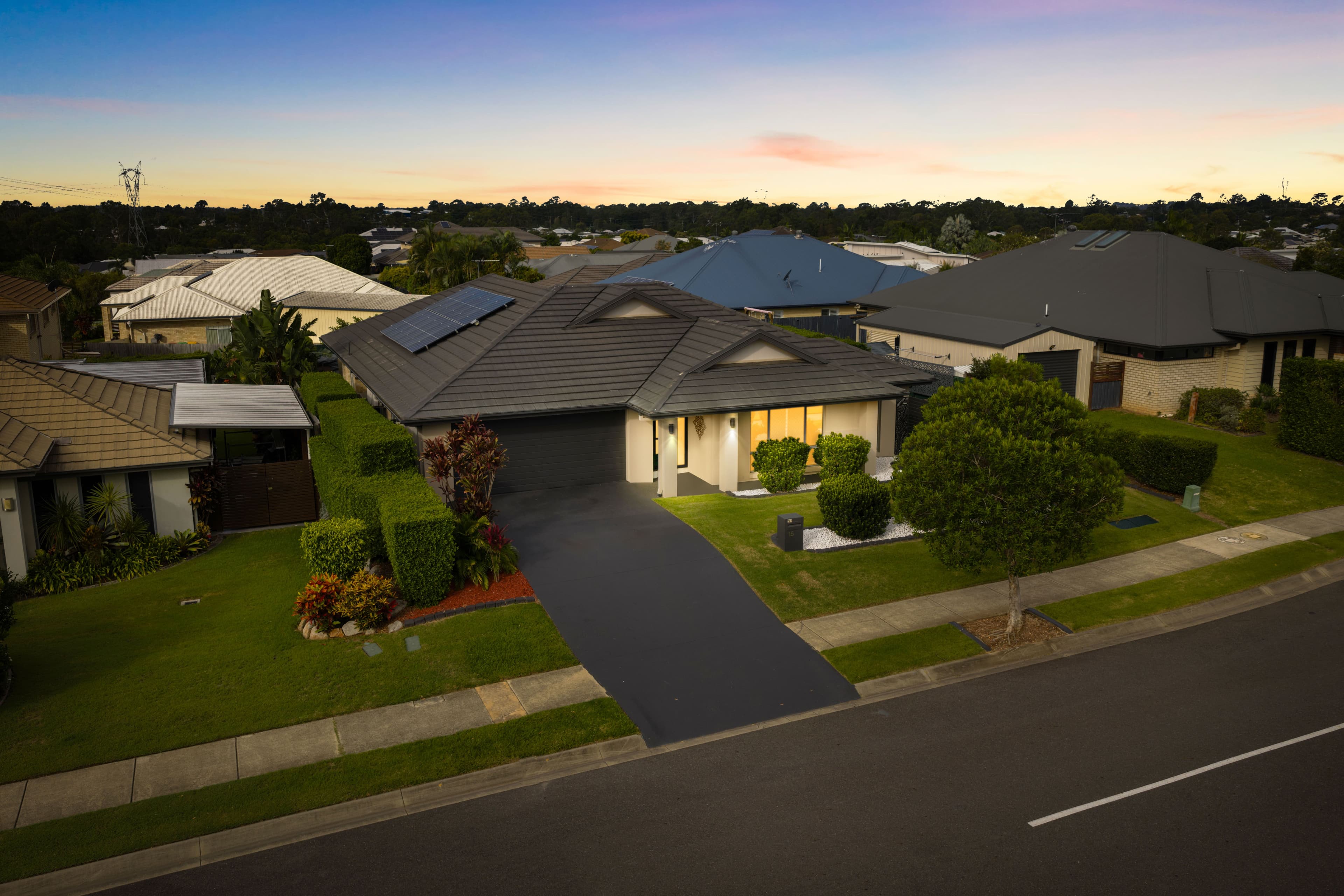 15 Pallas Parade, Warner QLD 4500, Warner - Thumbnail 2