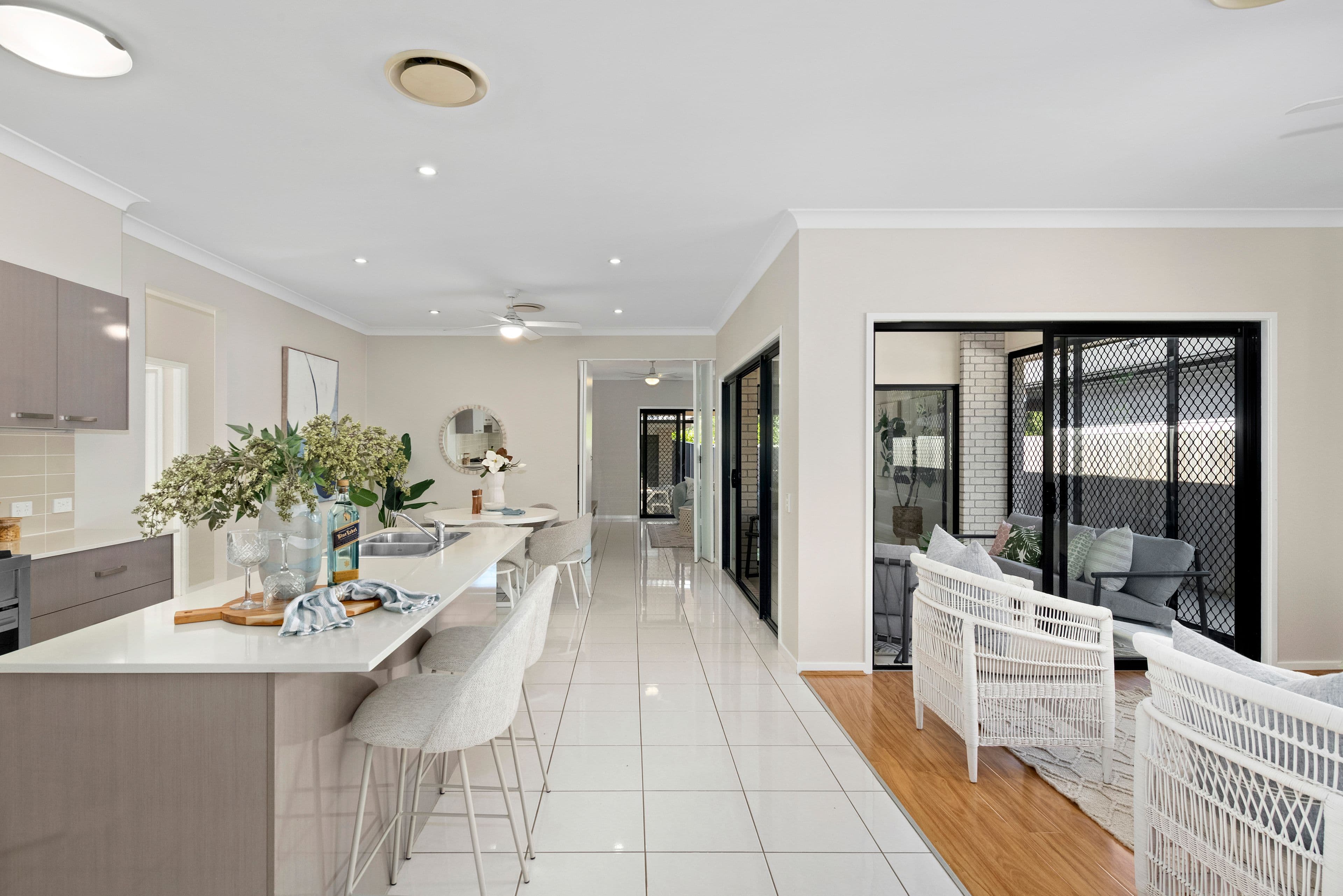 9 Nielson Street, Chermside QLD 4032, Chermside - Thumbnail 2