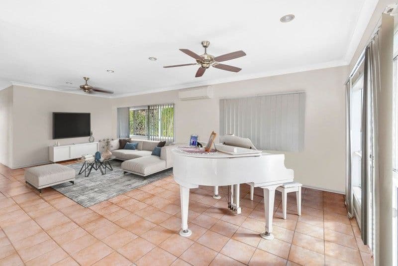 7 Rosemont Court, Mooroobool QLD 4870, Mooroobool - Thumbnail 3