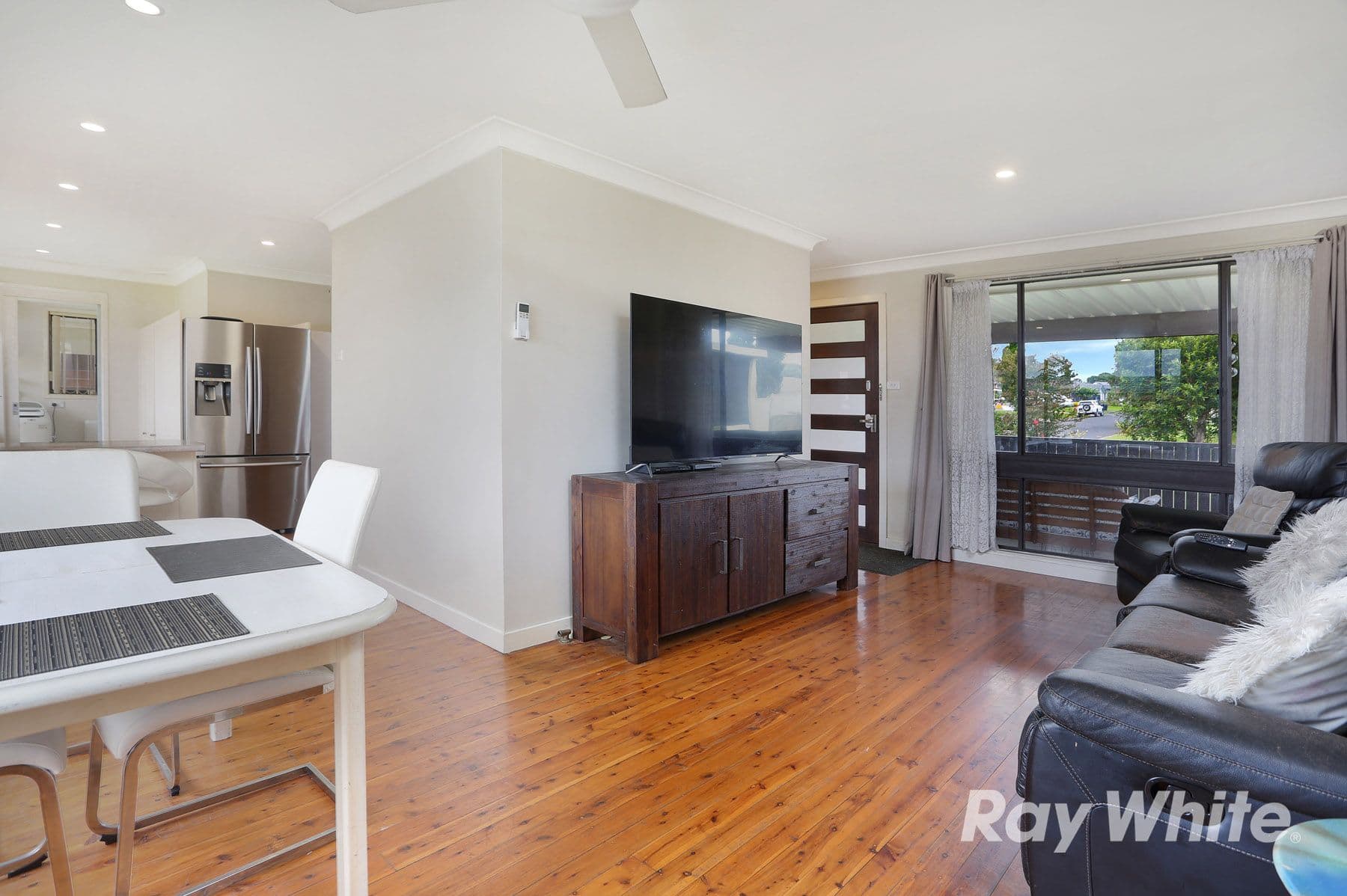 210 Banks Drive, St Clair NSW 2759, St Clair - Thumbnail 3