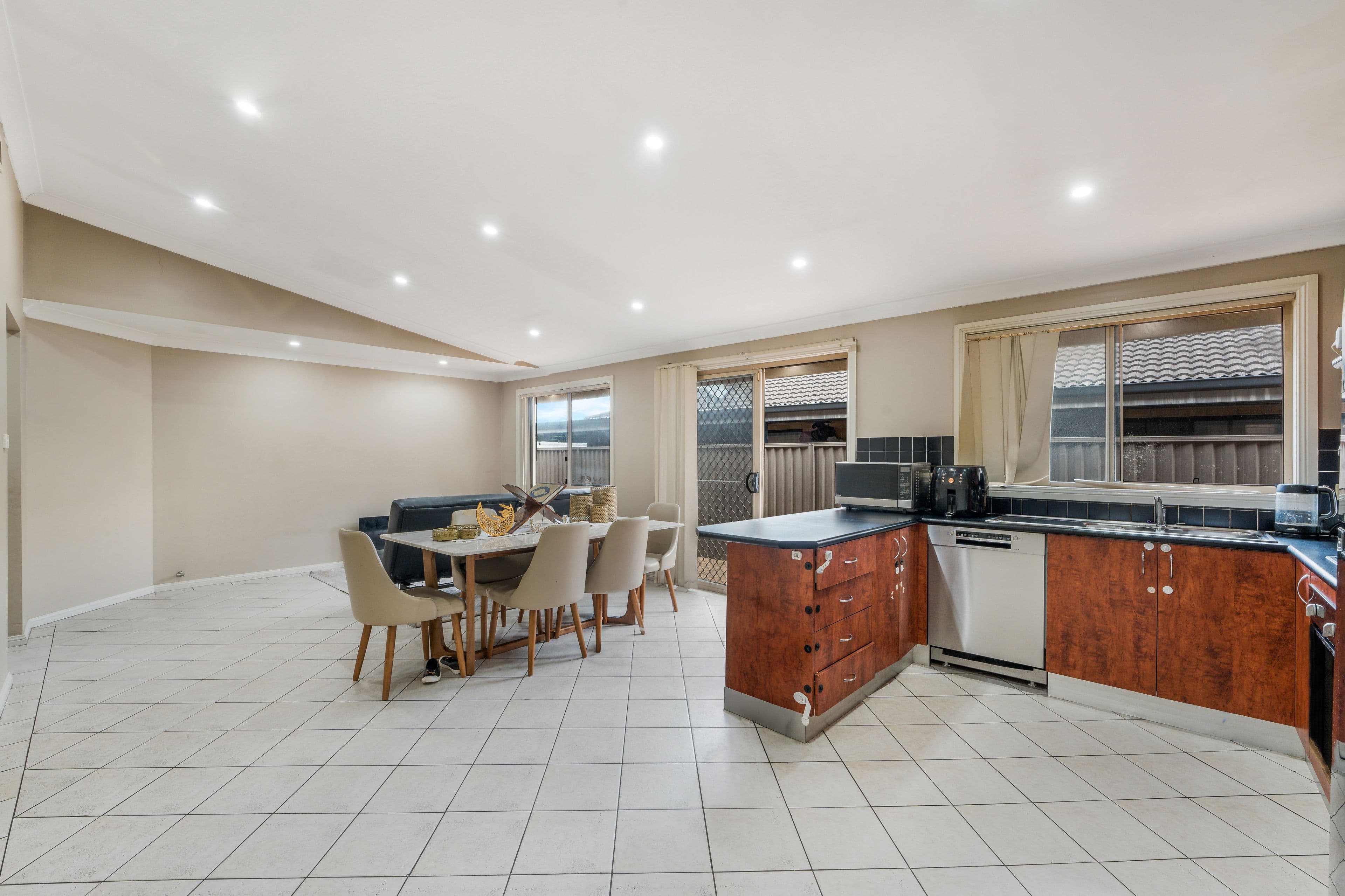 28A Frigate-bird Avenue, Hinchinbrook NSW 2168, Hinchinbrook - Thumbnail 6