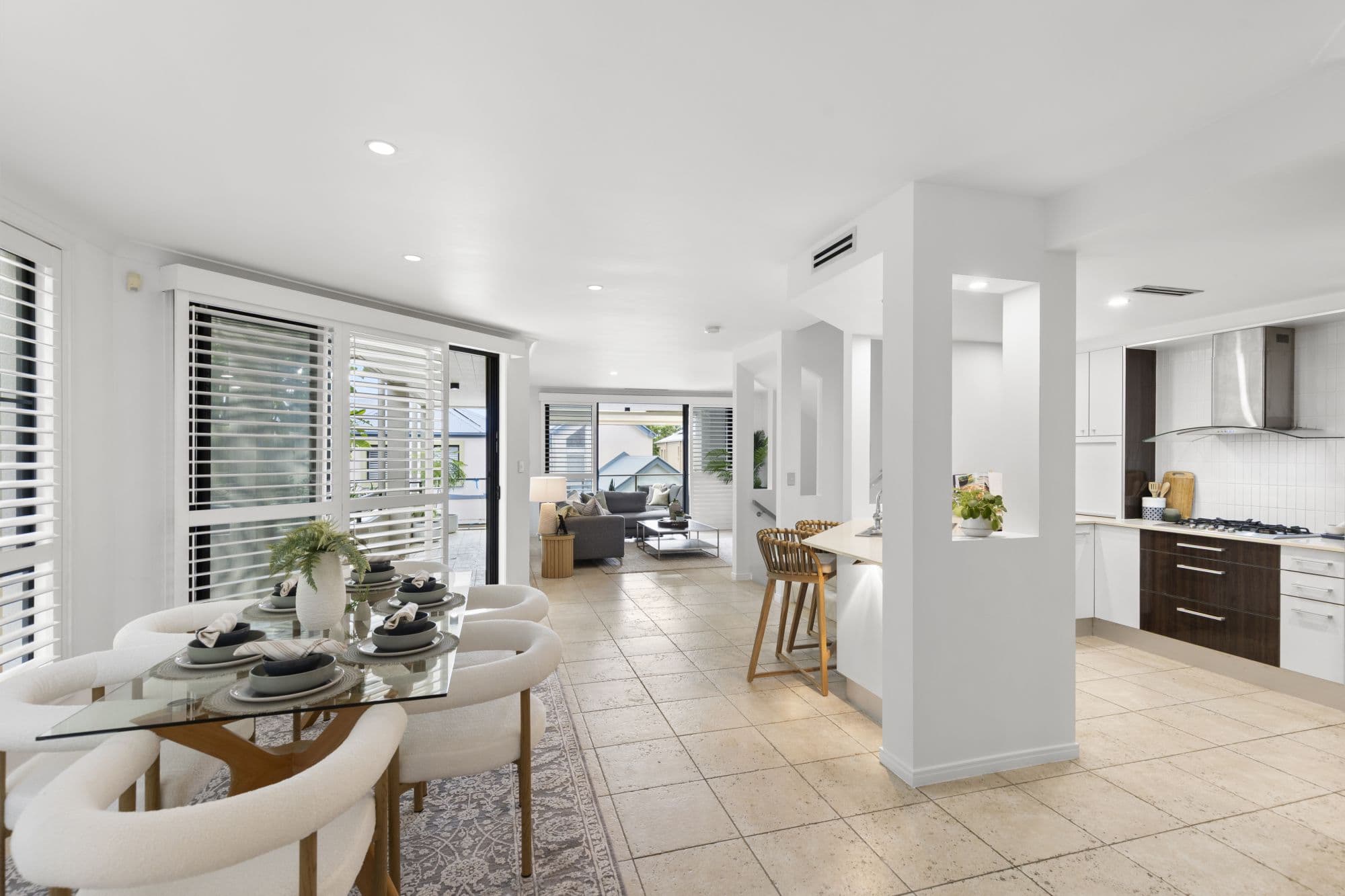 3205 Central Place, Carrara QLD 4211, Carrara - Thumbnail 2