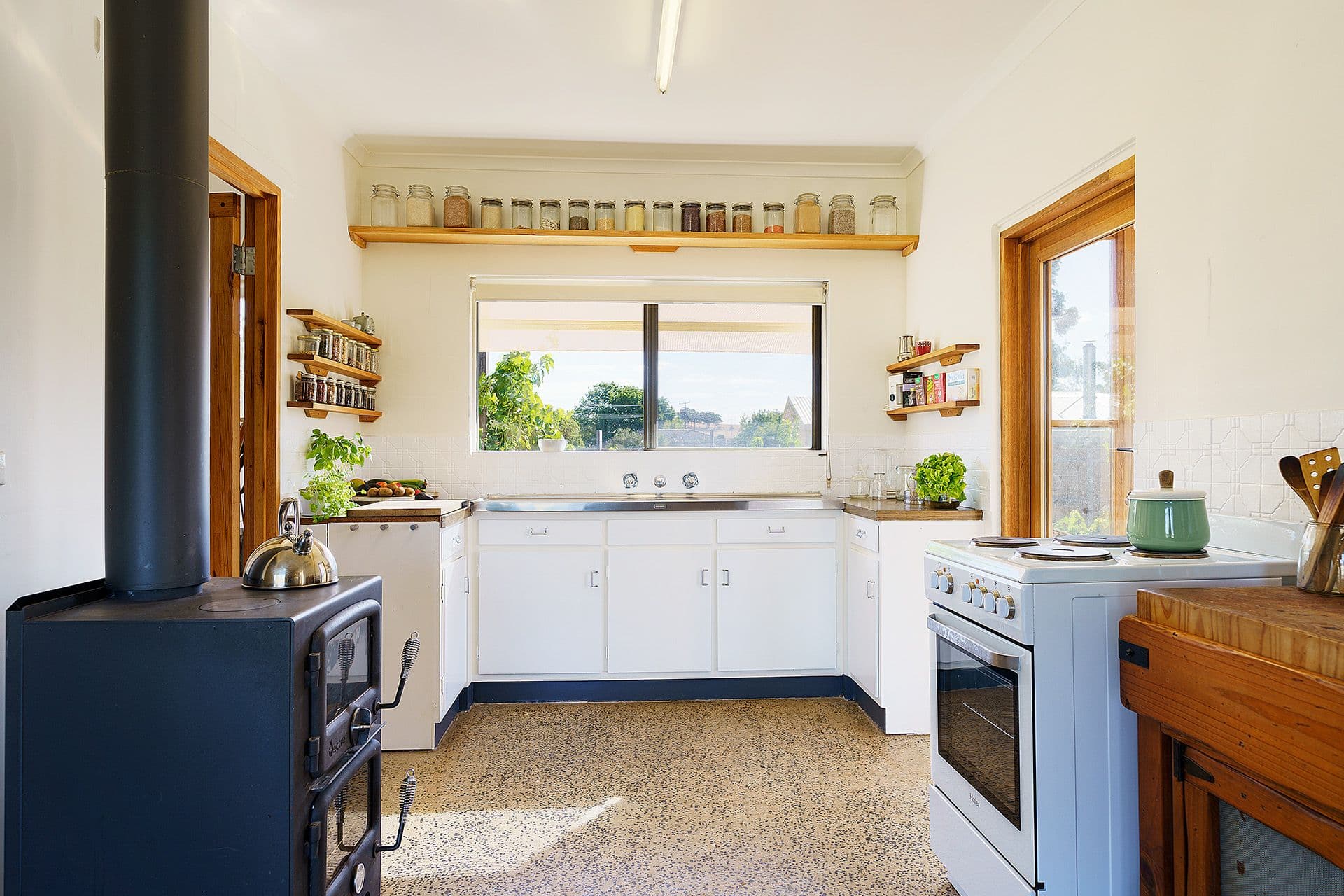 6 Fryers Road, Campbells Creek - Thumbnail 4