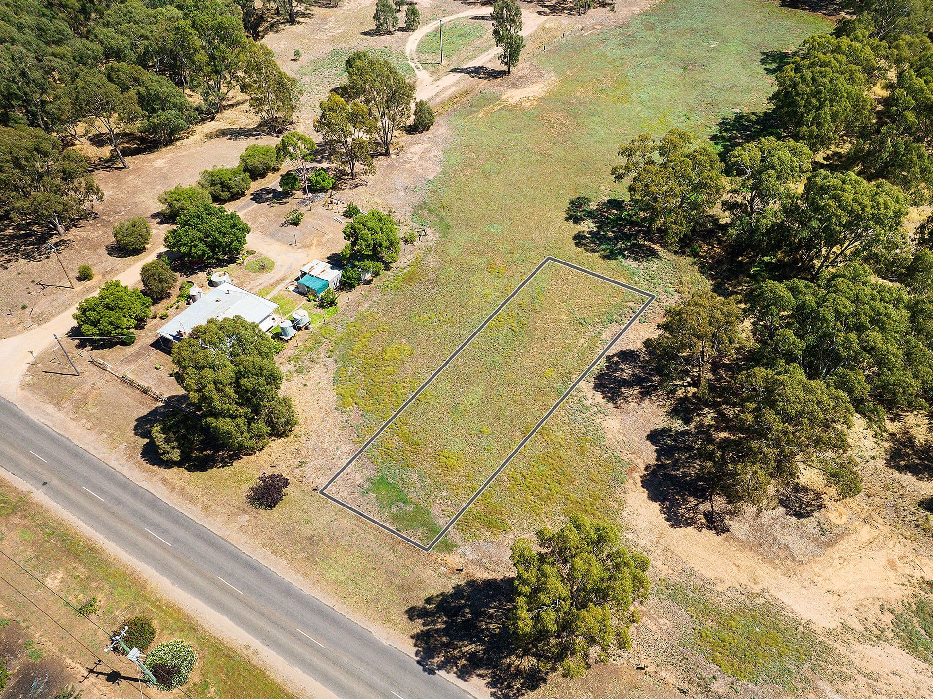 5 Adams Road, Harcourt - Thumbnail 2