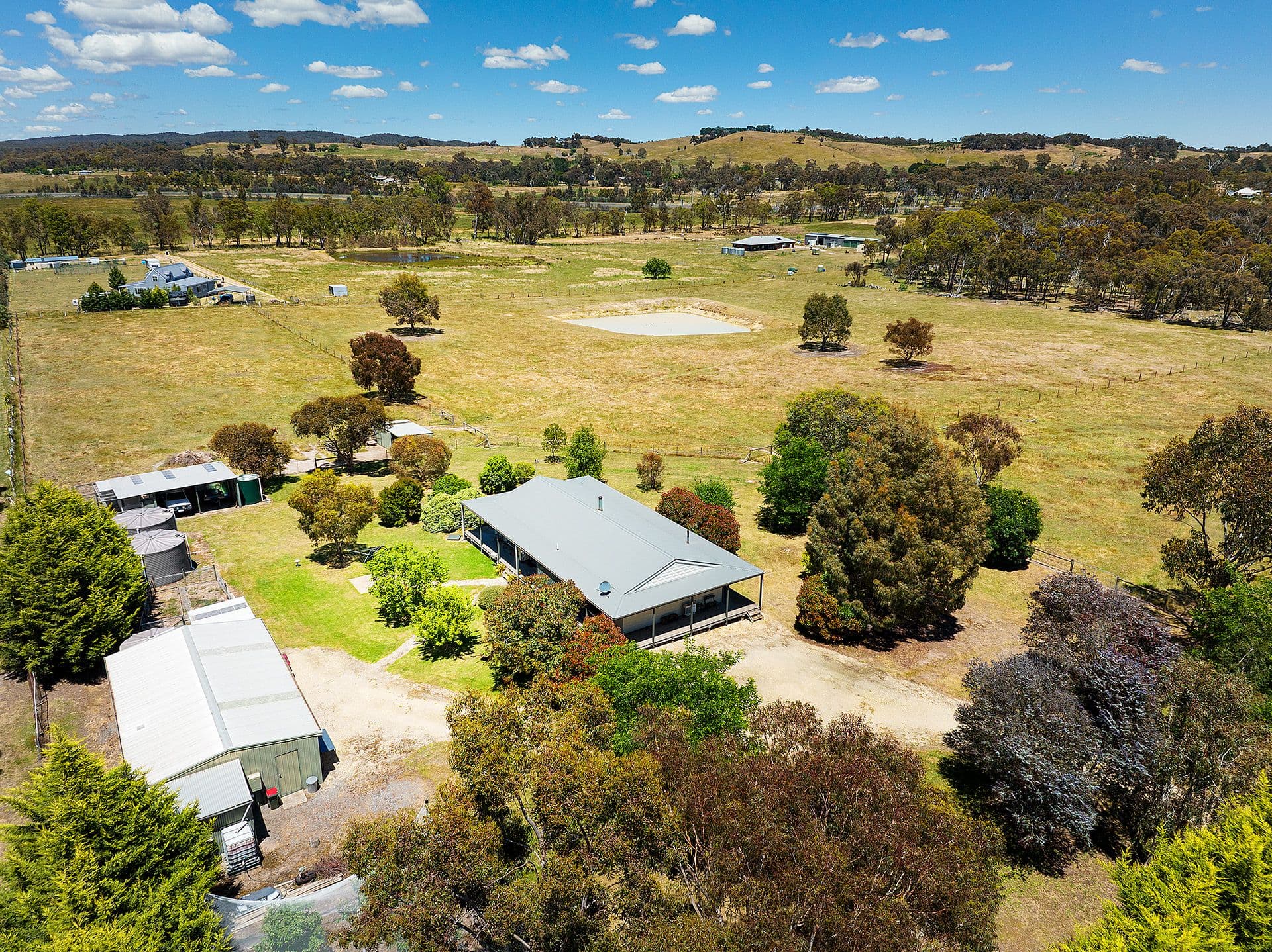 42 Thornhill Lane, Elphinstone - Thumbnail 2
