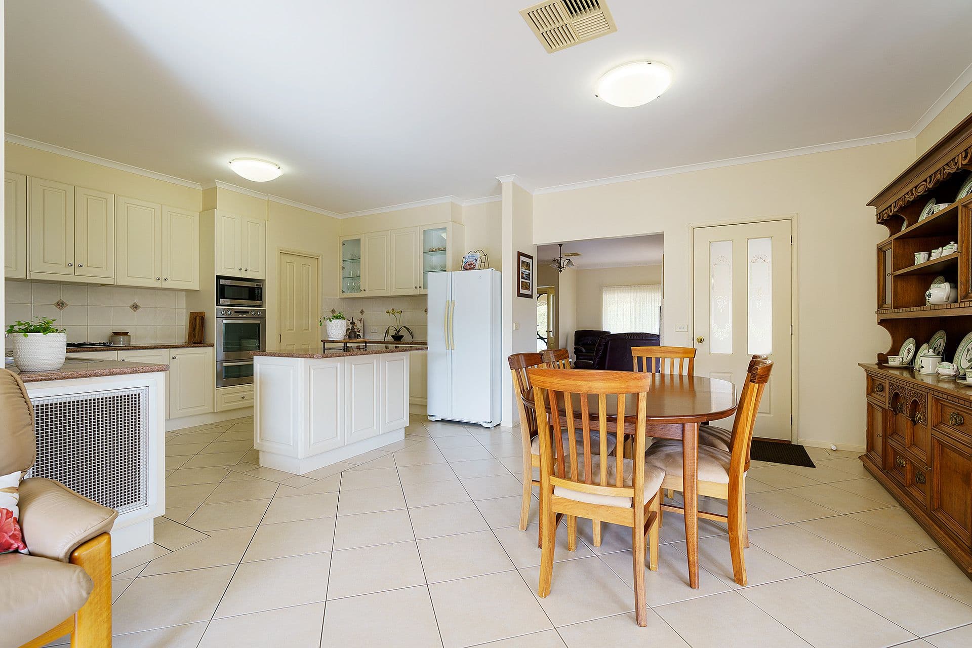 16 Fryers Road, Chewton - Thumbnail 5