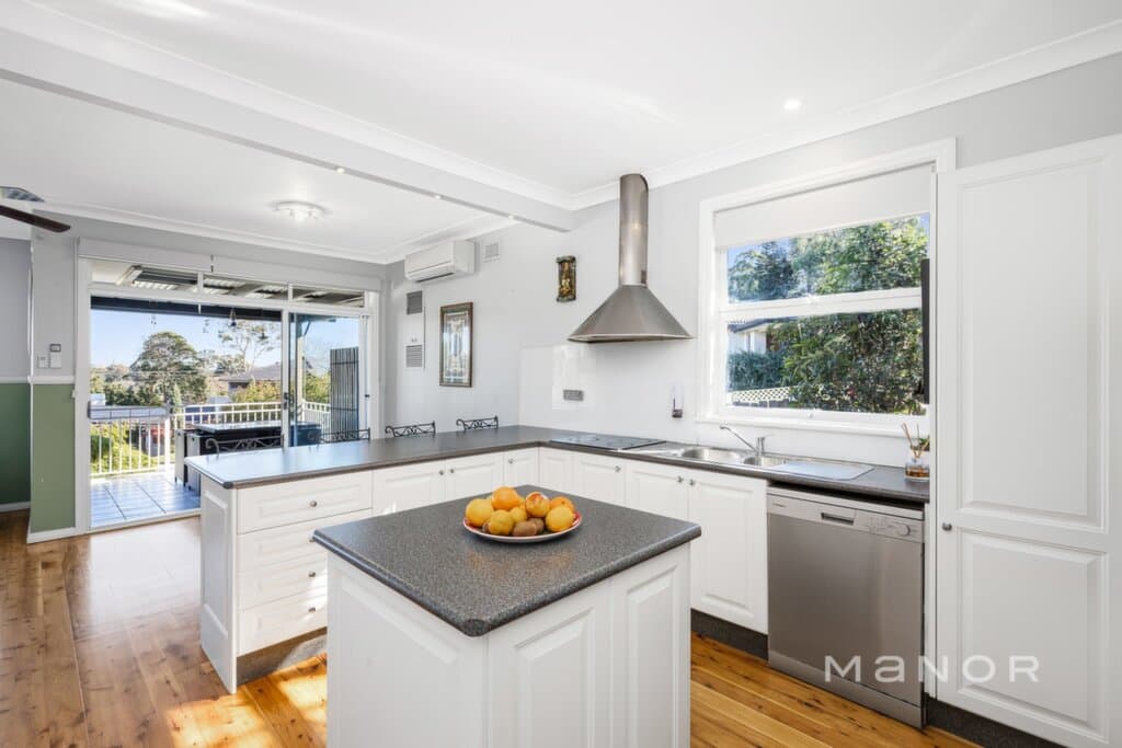 103/2-8 Pine Avenue, Little Bay - Thumbnail 4
