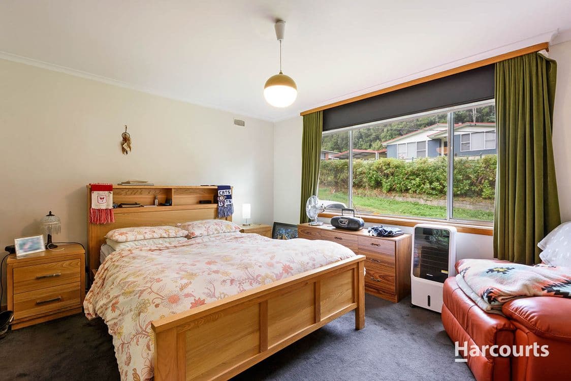5 Latham Street, QUEENSTOWN, TAS 7467, Queenstown - Thumbnail 4