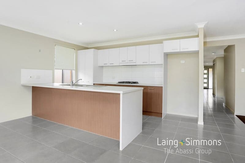 28 Cabarita Way, Jordan Springs, Jordan Springs - Thumbnail 3