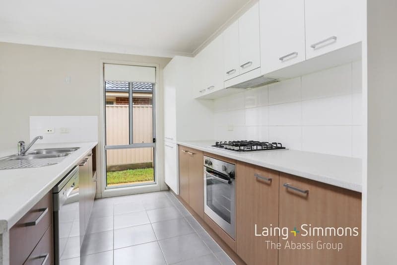 28 Cabarita Way, Jordan Springs, Jordan Springs - Thumbnail 4