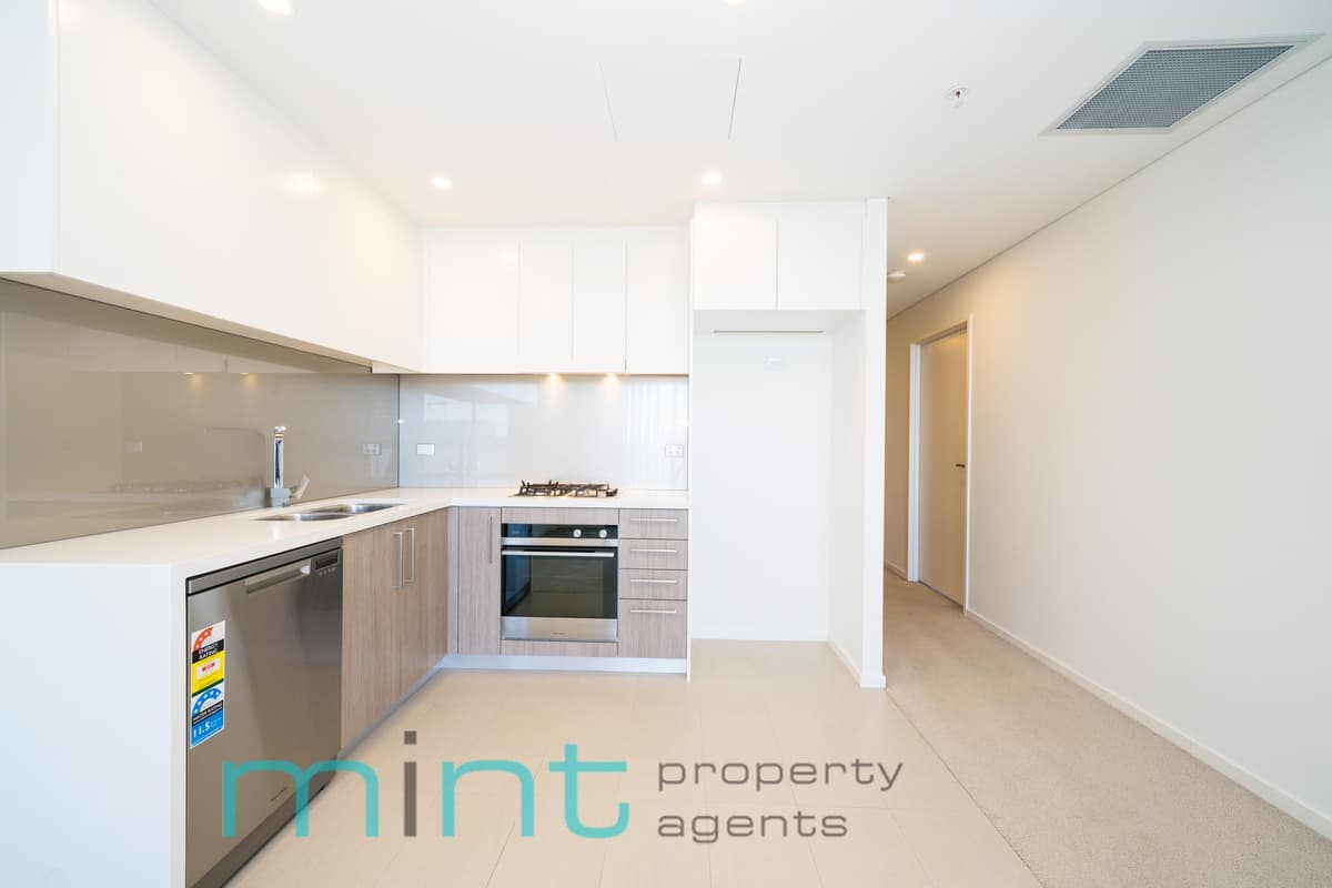 905/8 Station Road,Auburn UNDER CONTRACT ~ INSPECTION CANCELLED, Auburn - Thumbnail 3