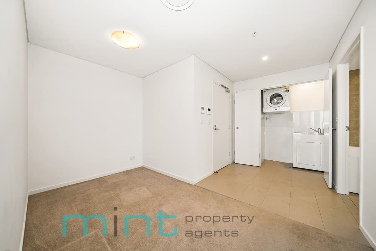 905/8 Station Road,Auburn UNDER CONTRACT ~ INSPECTION CANCELLED, Auburn - Thumbnail 5