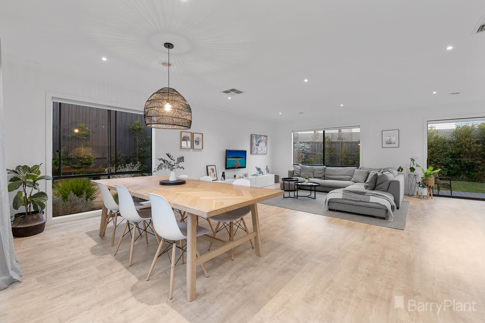 10 Valentine Crescent, Officer, VIC 3809, Officer - Thumbnail 7