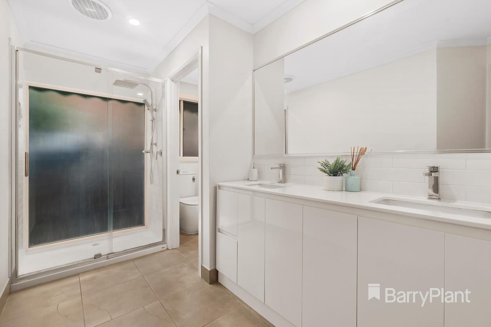 28 Wagstaff Drive, Mill Park, VIC 3082, Mill Park - Thumbnail 8