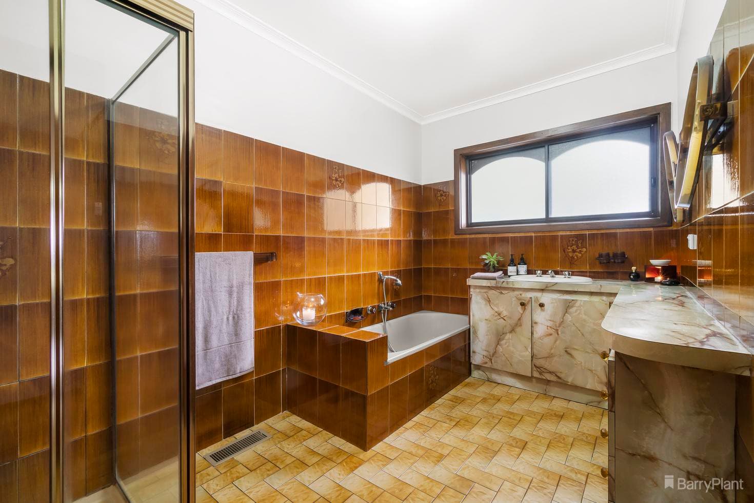 76 Meyrick Crescent, Viewbank, VIC 3084, Viewbank - Thumbnail 6