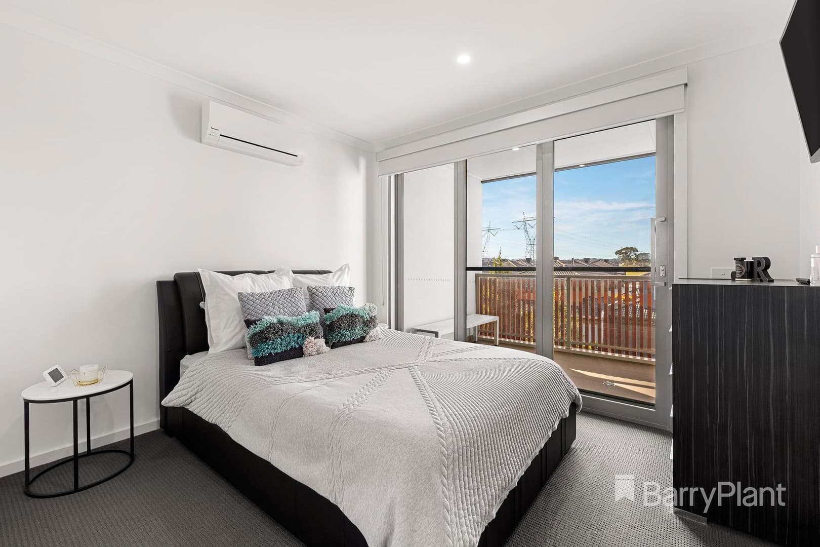 3B Riverside Drive, South Morang, VIC 3752, South Morang - Thumbnail 6