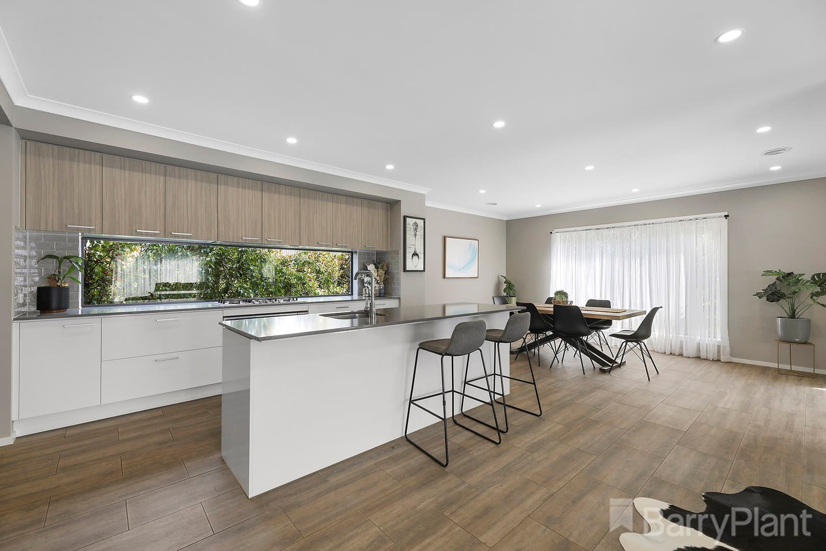 4 Elmside Avenue, Warragul, VIC 3820, Warragul - Thumbnail 2