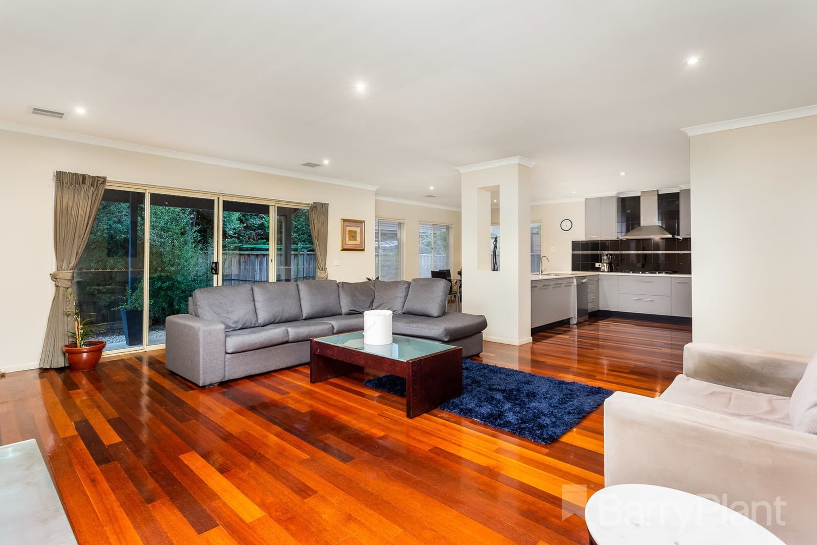 11 Lowess Lane, Sanctuary Lakes, VIC 3030, Point Cook - Thumbnail 3