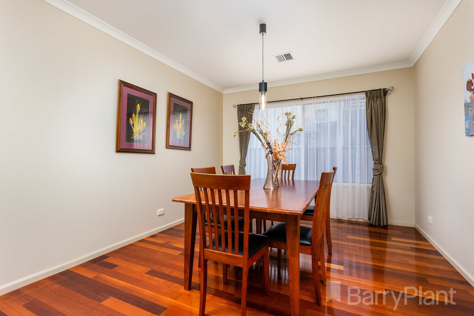 11 Lowess Lane, Sanctuary Lakes, VIC 3030, Point Cook - Thumbnail 4