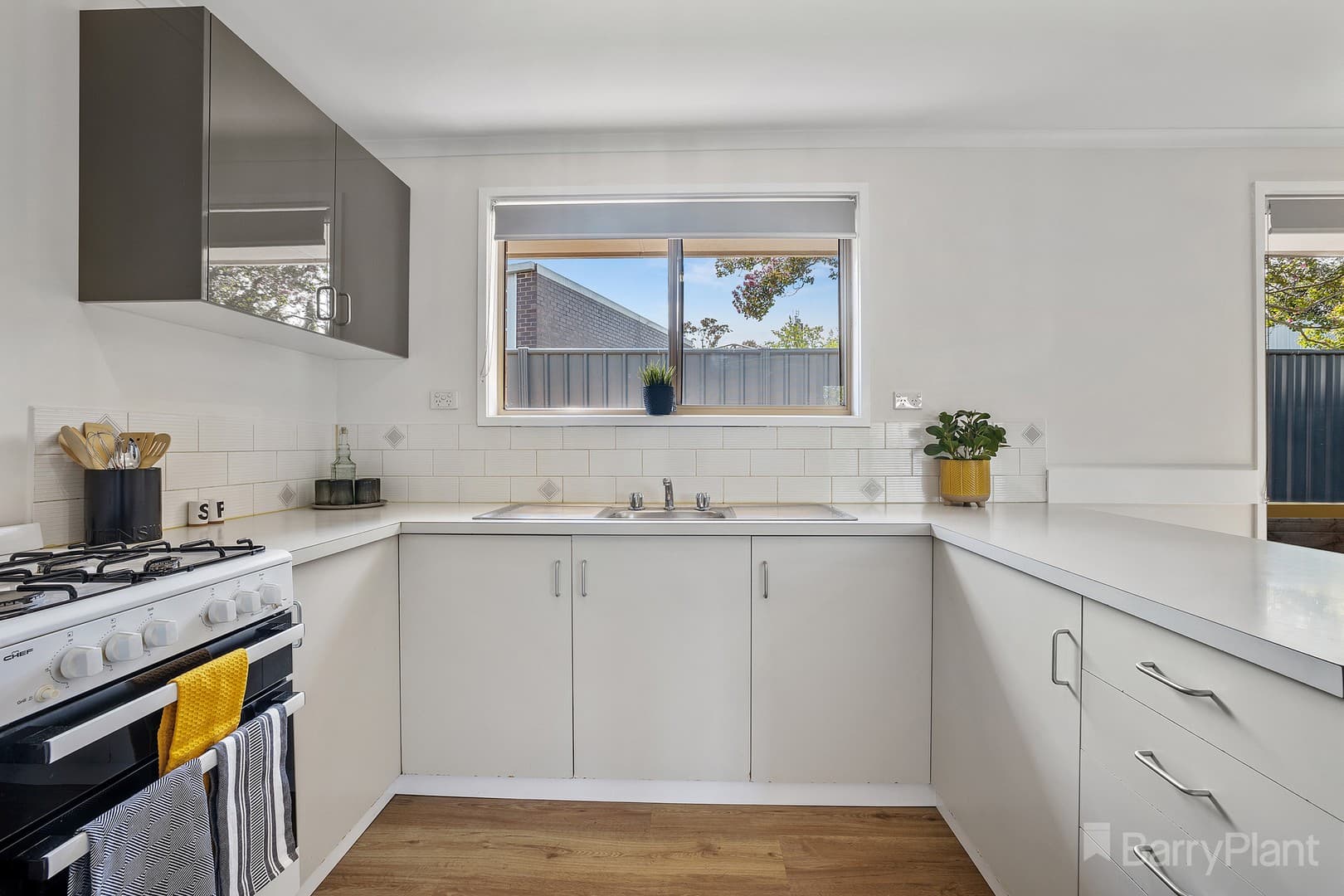 8/8 Clarke StreetKennington, VIC 3550, Kennington - Thumbnail 3