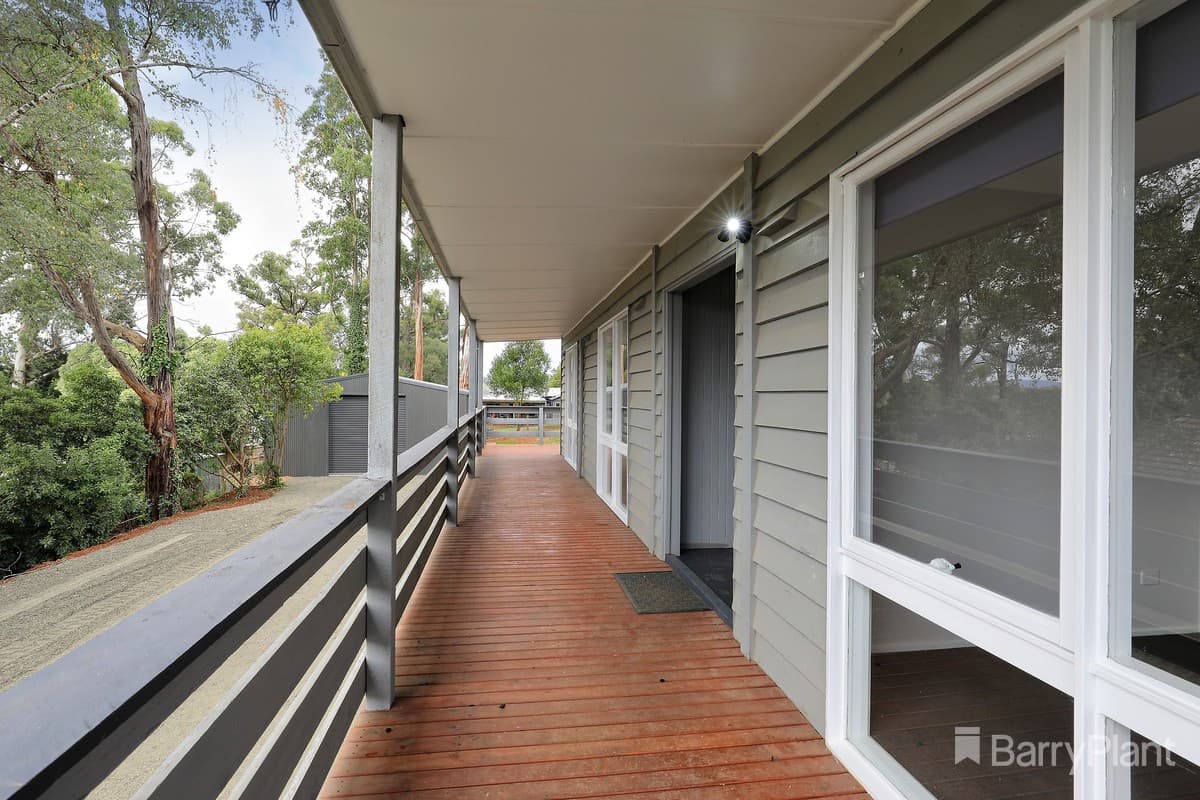4 Beatty Parade, Cockatoo, VIC 3781, Cockatoo - Thumbnail 3