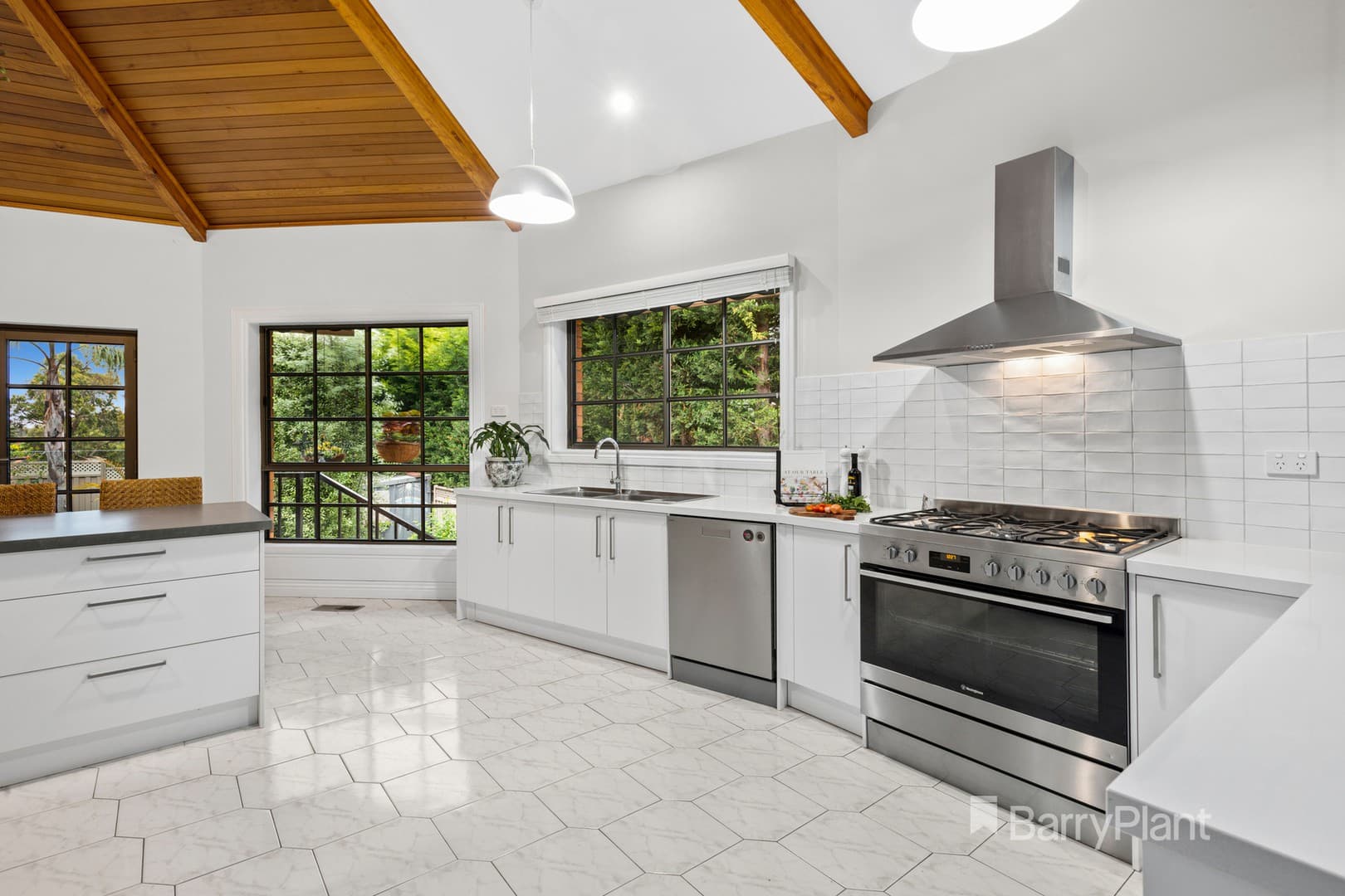 26 Patrick Close, Greensborough, VIC 3088, Greensborough - Thumbnail 5