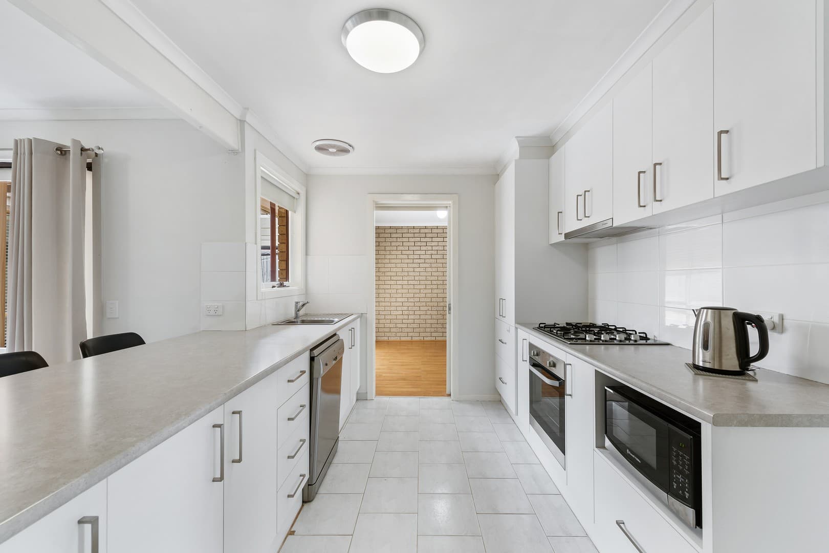 12 Kris Court, Melton West, VIC 3337, Melton West - Thumbnail 2