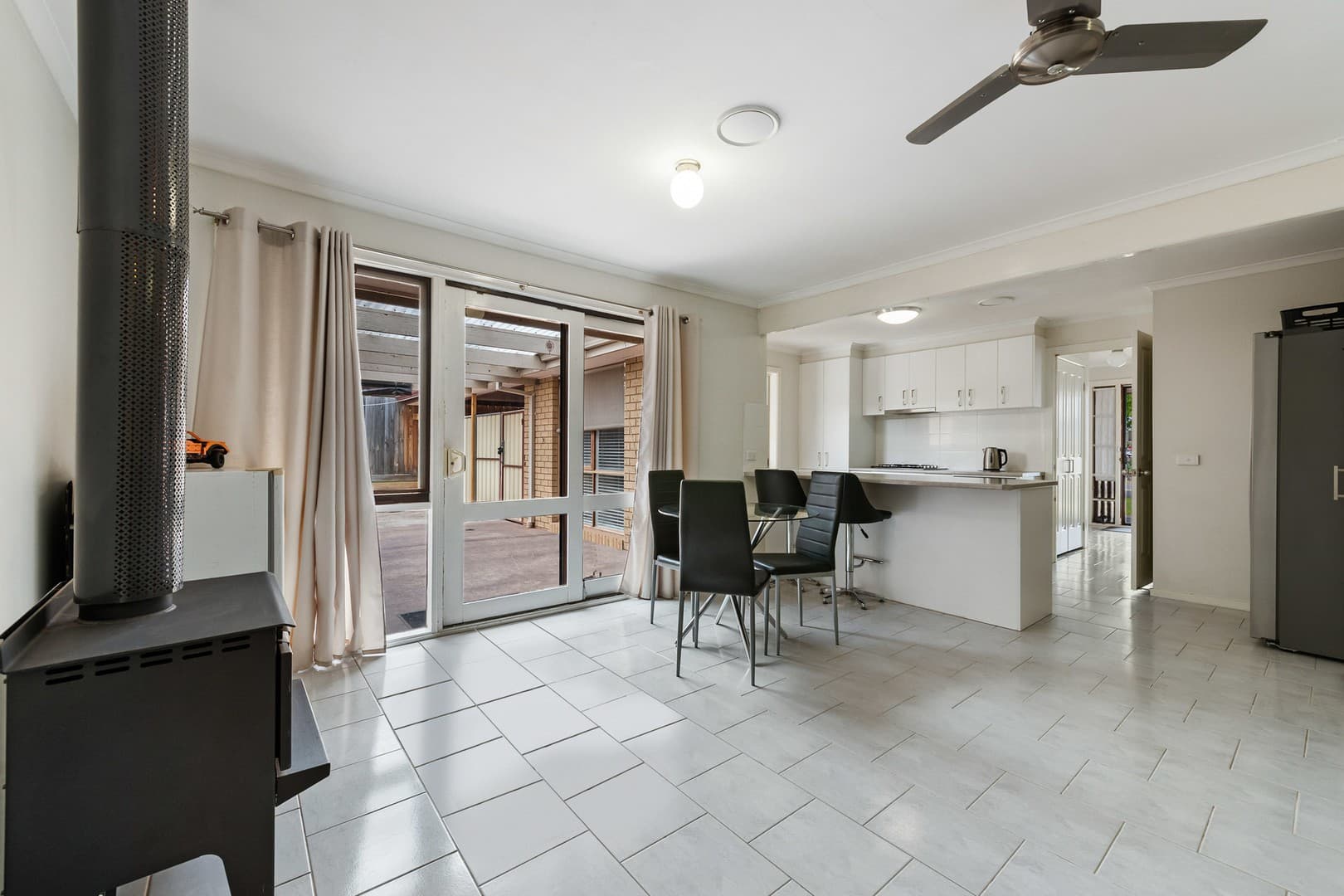 12 Kris Court, Melton West, VIC 3337, Melton West - Thumbnail 4