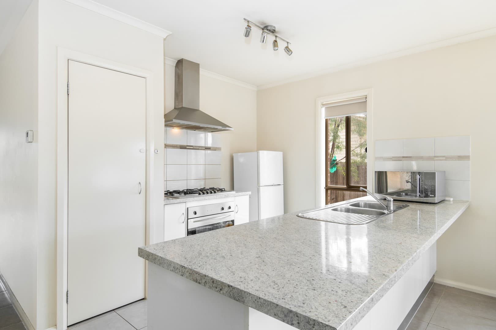 2 Eagle Parade, Norlane, VIC 3214, Norlane - Thumbnail 5