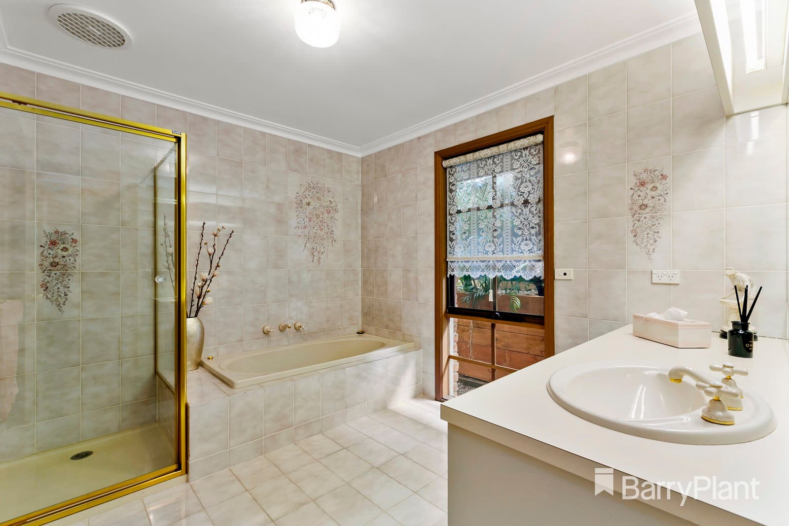5 Strickland Drive, Wheelers Hill, VIC 3150, Wheelers Hill - Thumbnail 8