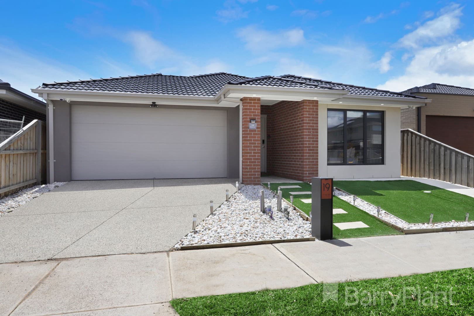 19 Wardan Avenue, Greenvale, VIC 3059, Greenvale - Thumbnail 2